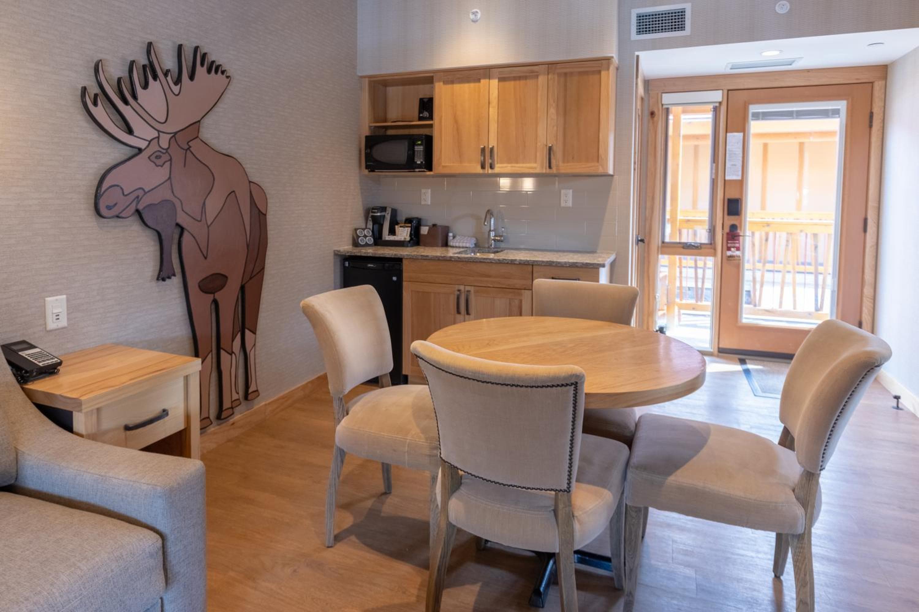 Moose Hotel and Suites