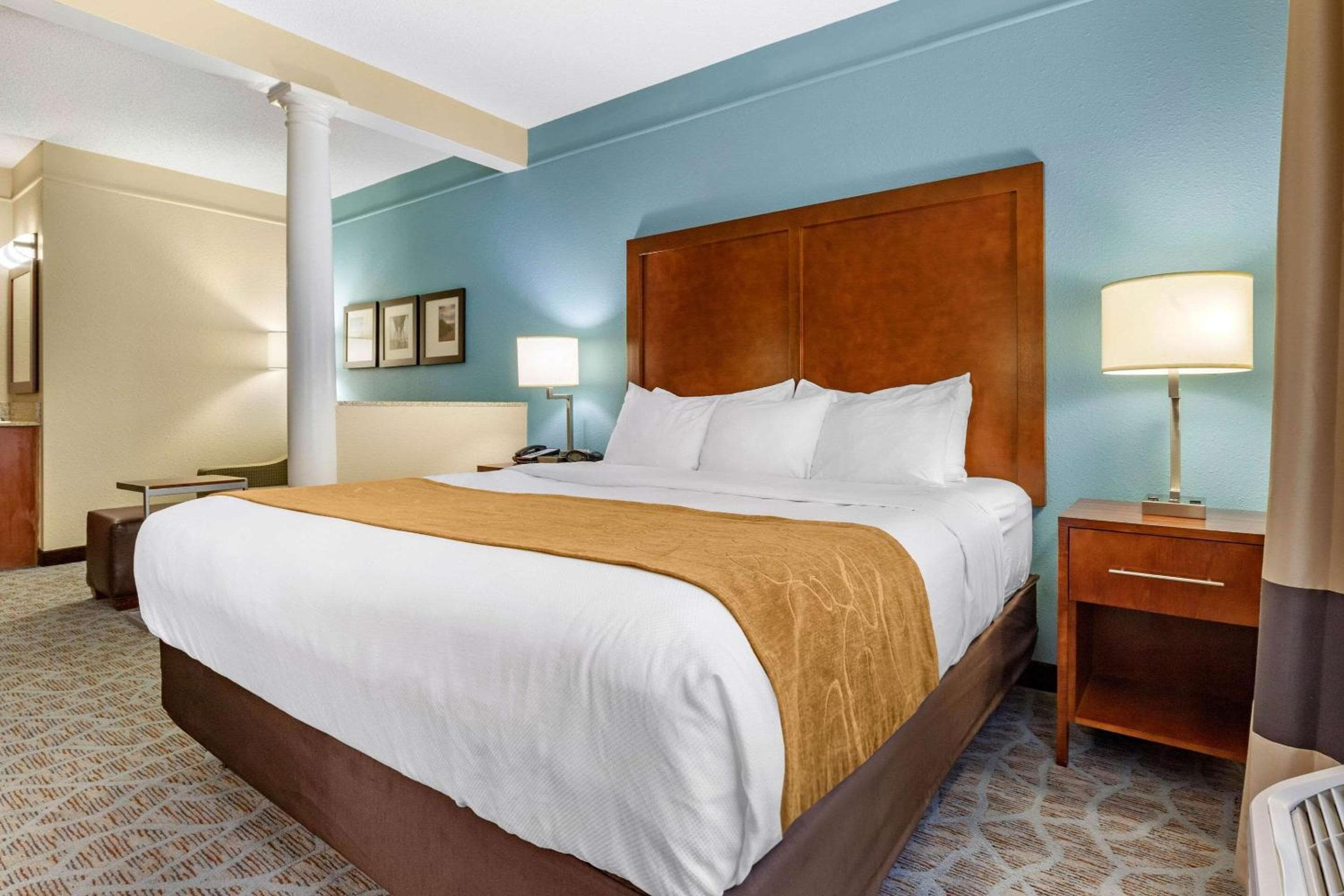 Comfort Suites Southport - Oak Island