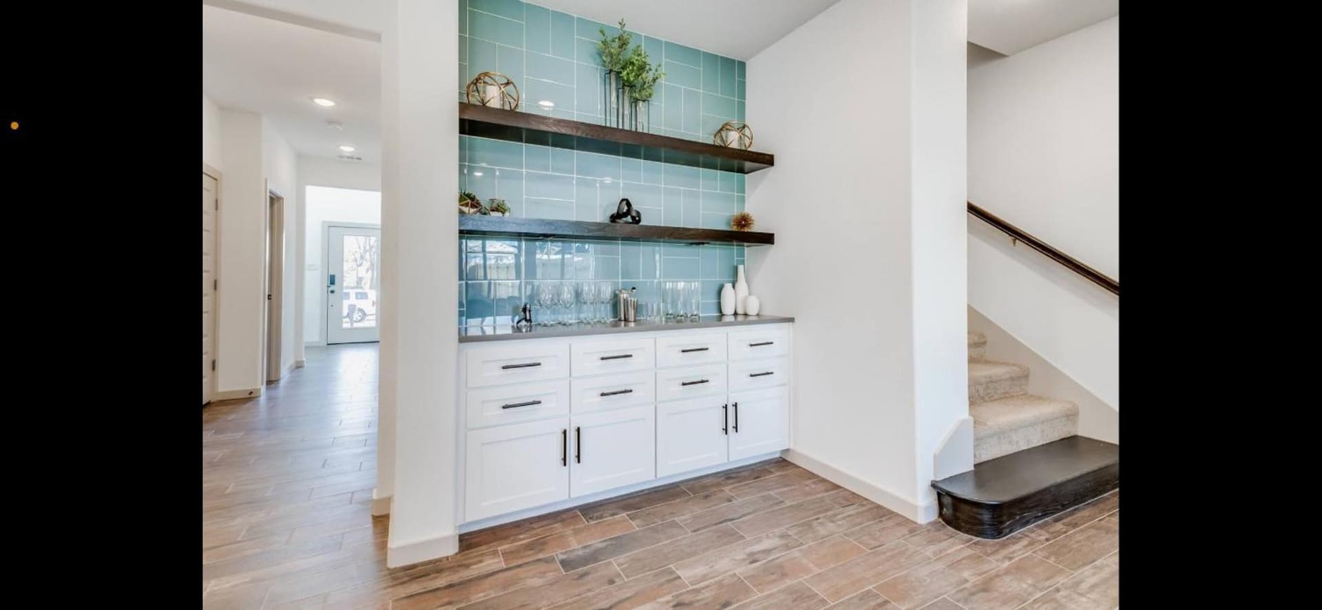 Stylish townhome near AT&T Stadium, Globe Life, Six Flags & More