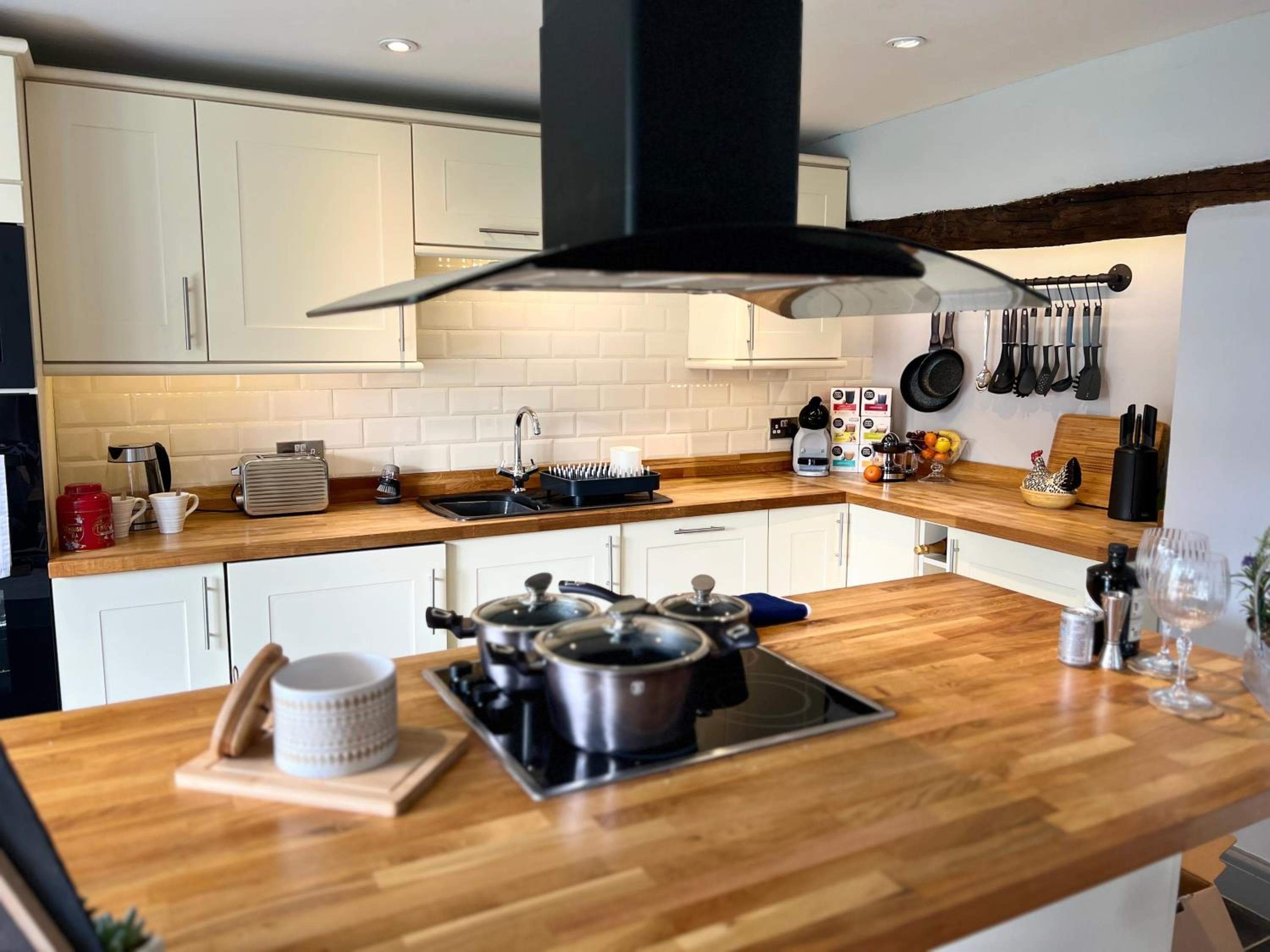 Spacious 4 Bedroom Farmhouse