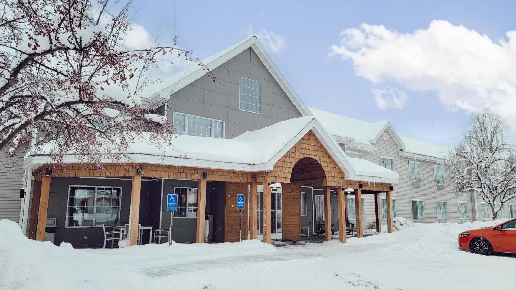 Country Inn & Suites by Radisson, Detroit Lakes