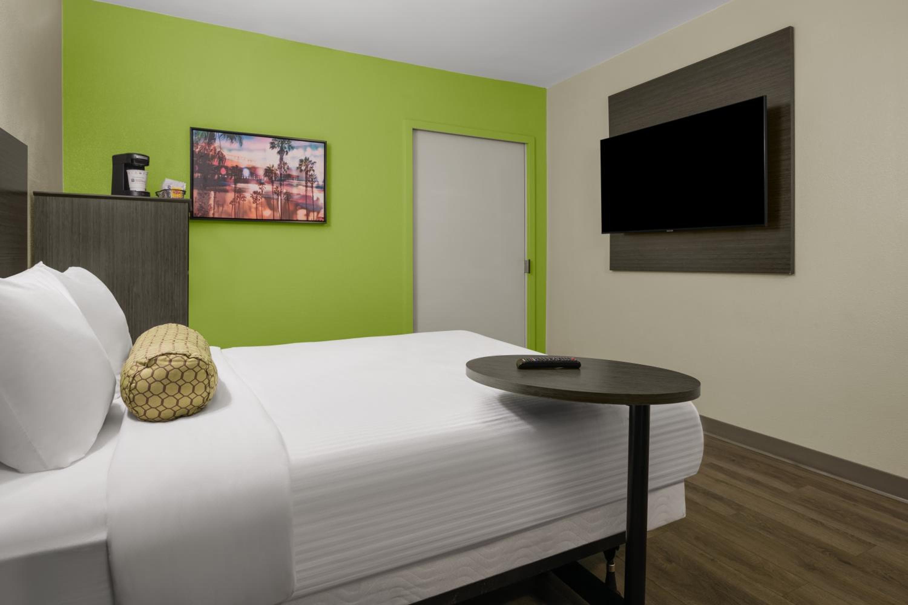SureStay Hotel by Best Western San Diego Pacific Beach