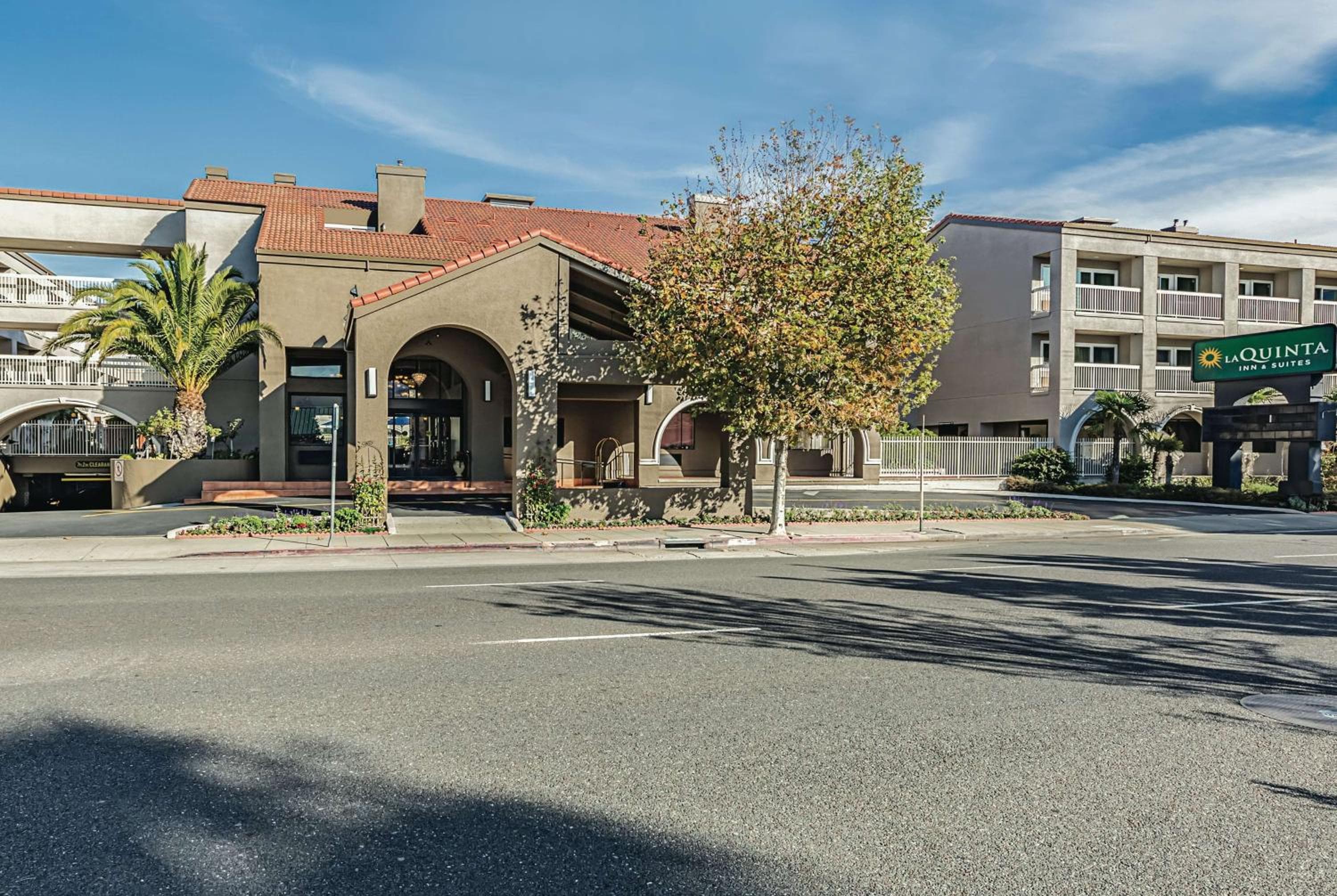 La Quinta Wyndham SFO Airport West Millbrae-Presidents Award Winner-FREE ARPRT SHTL