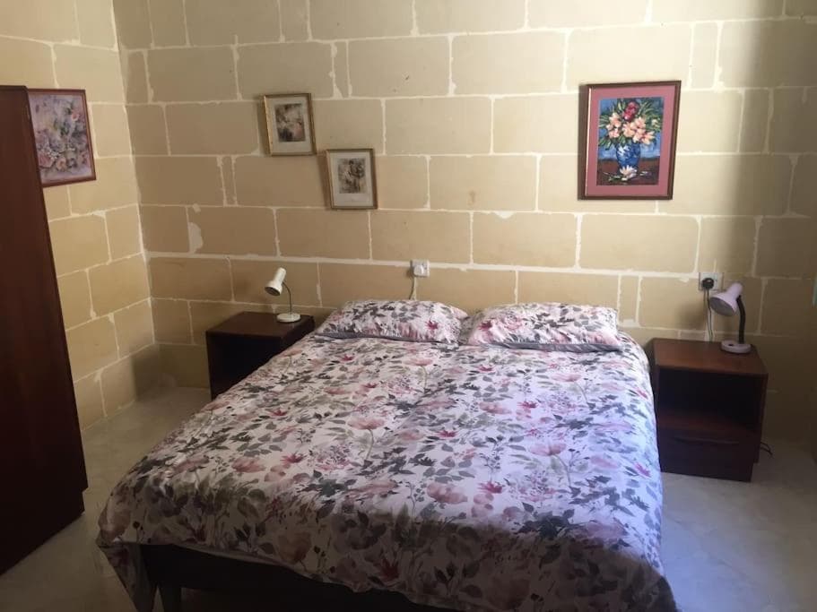 Entire apartment with Ramla Bay view (Gozo, Malta)