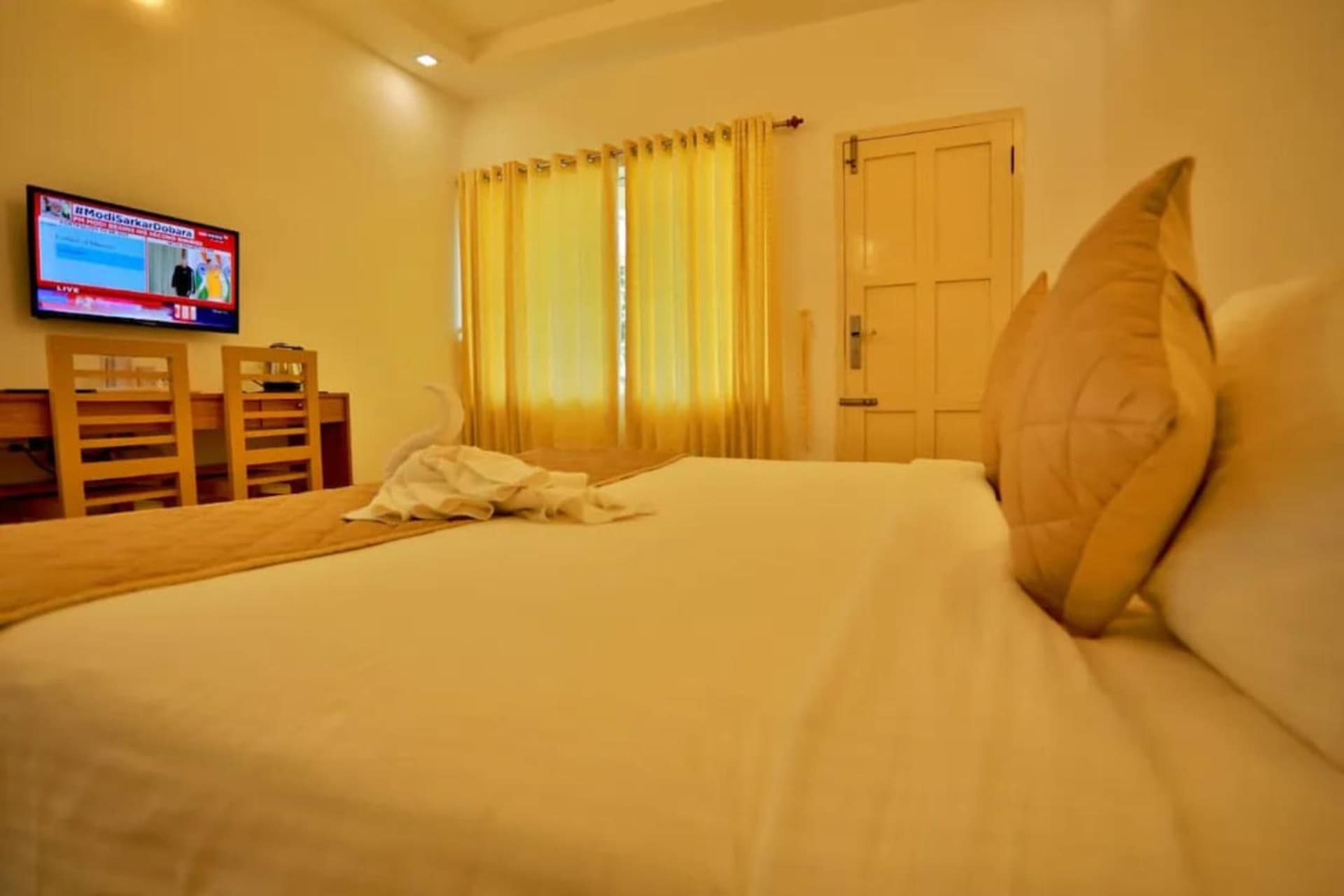 Chalona Pool Resort
