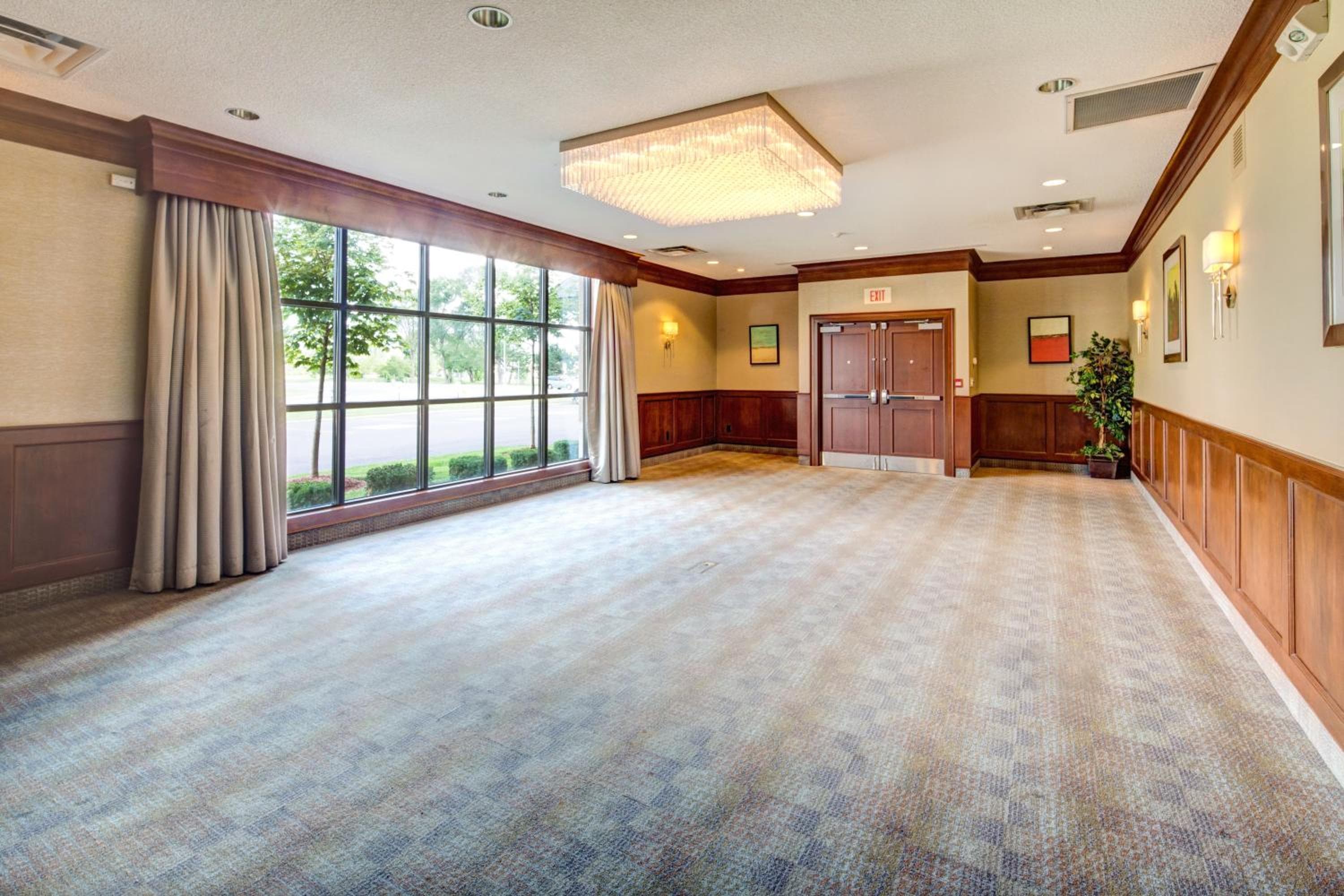 Best Western Plus Guildwood Inn