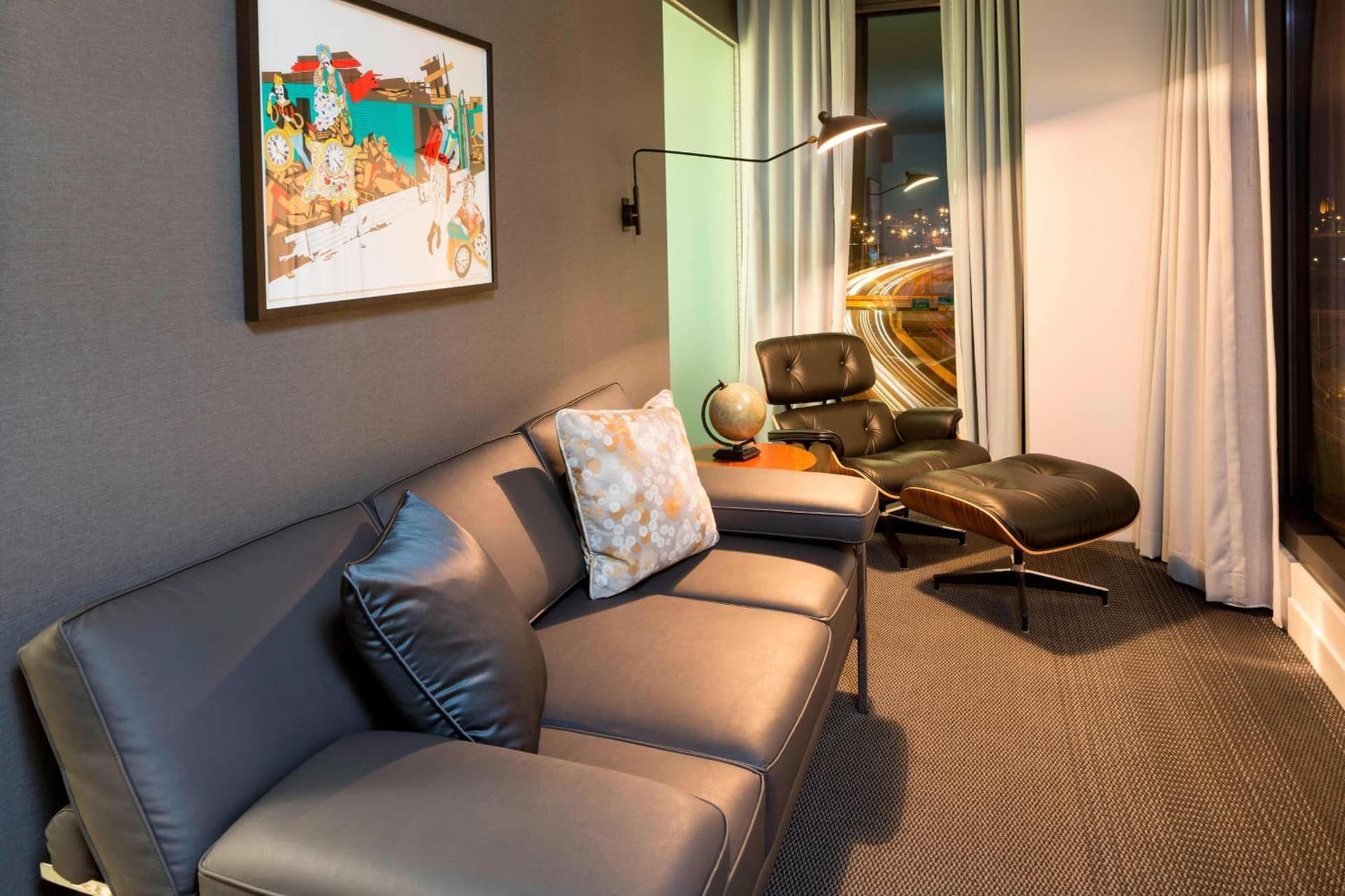 Le Meridien Columbus, The Joseph