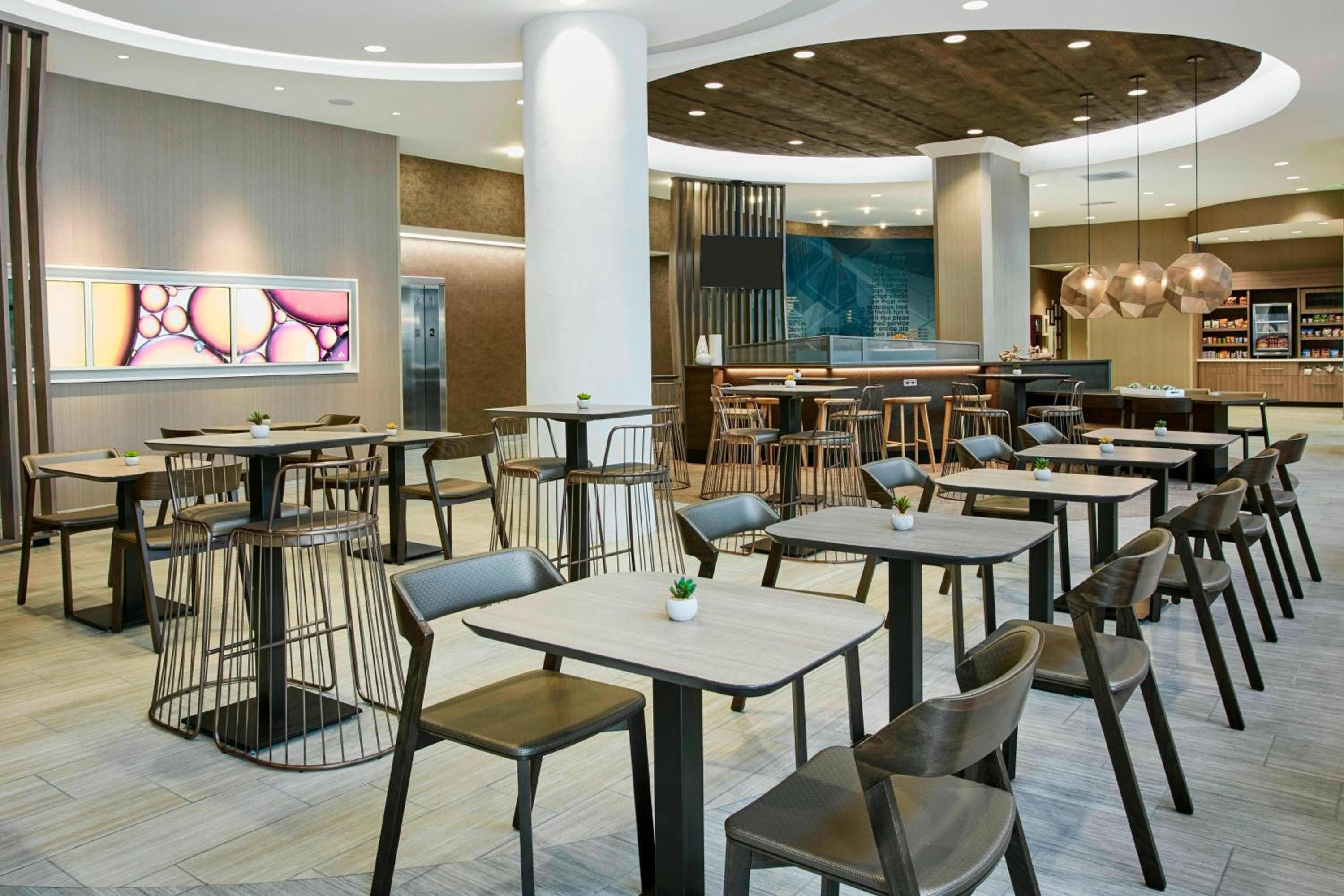 SpringHill Suites by Marriott Milwaukee Downtown