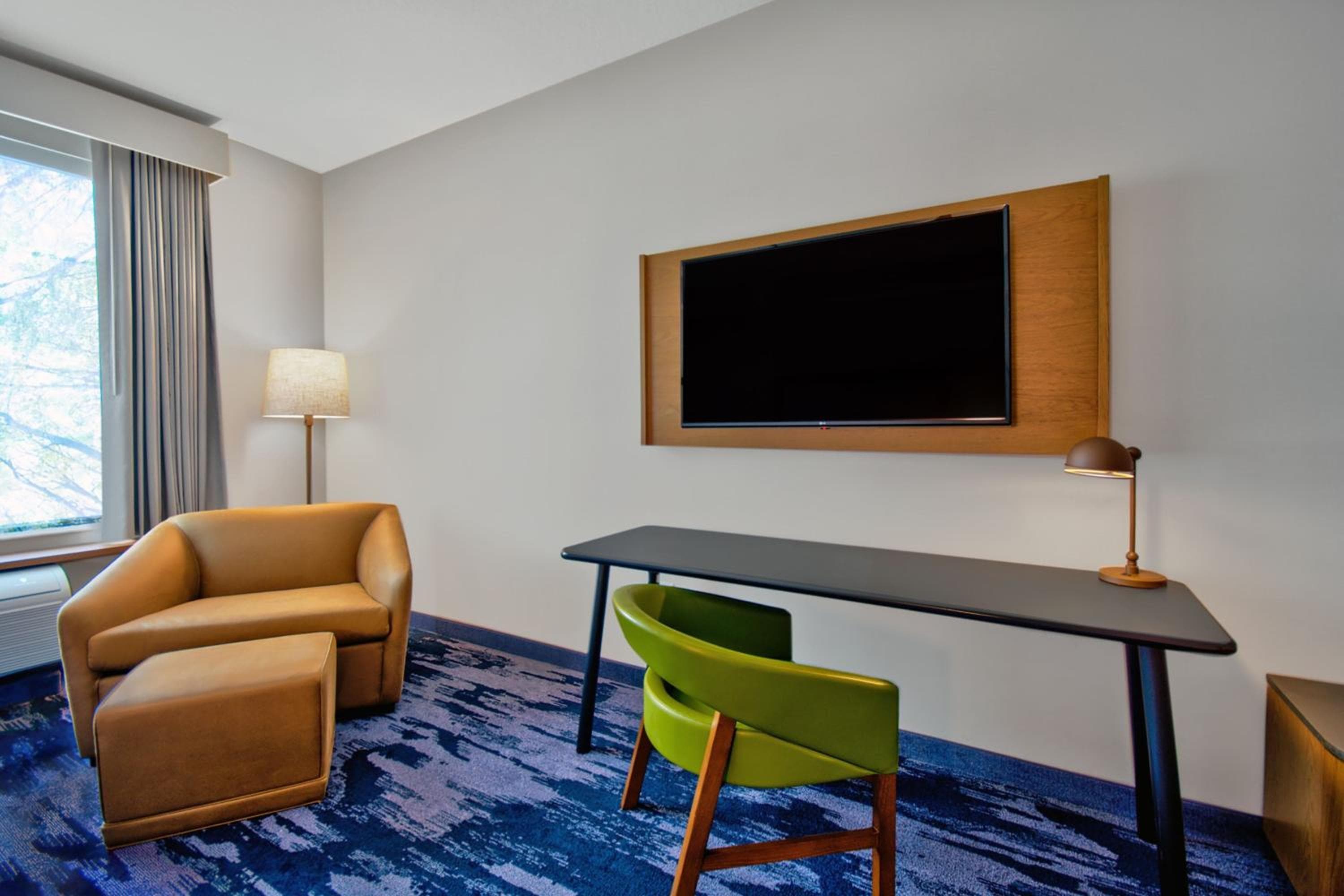 Fairfield by Marriott Inn & Suites Orlando at FLAMINGO CROSSINGS® Town Center