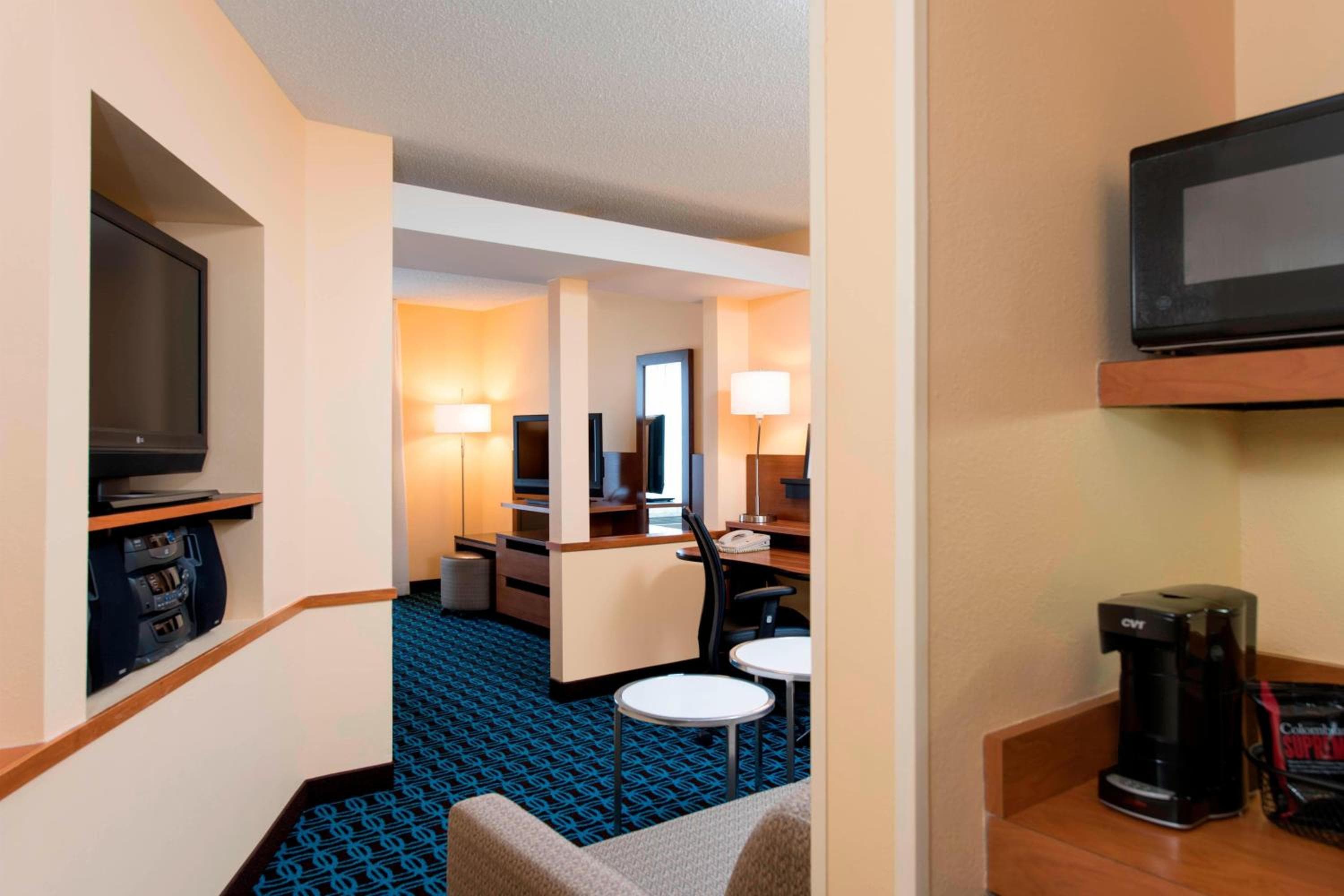 Fairfield Inn and Suites by Marriott Chicago St. Charles