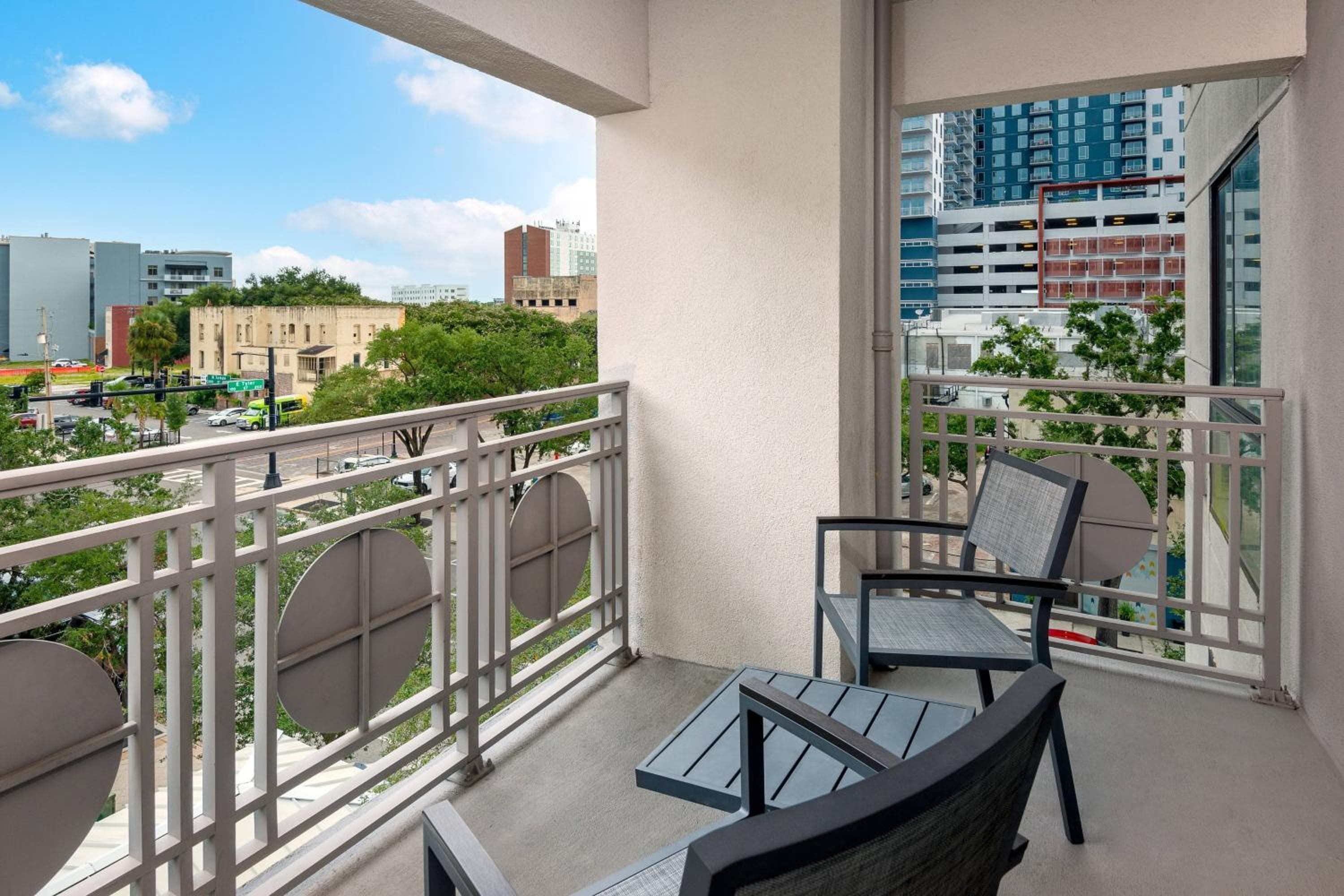 Courtyard Tampa Downtown