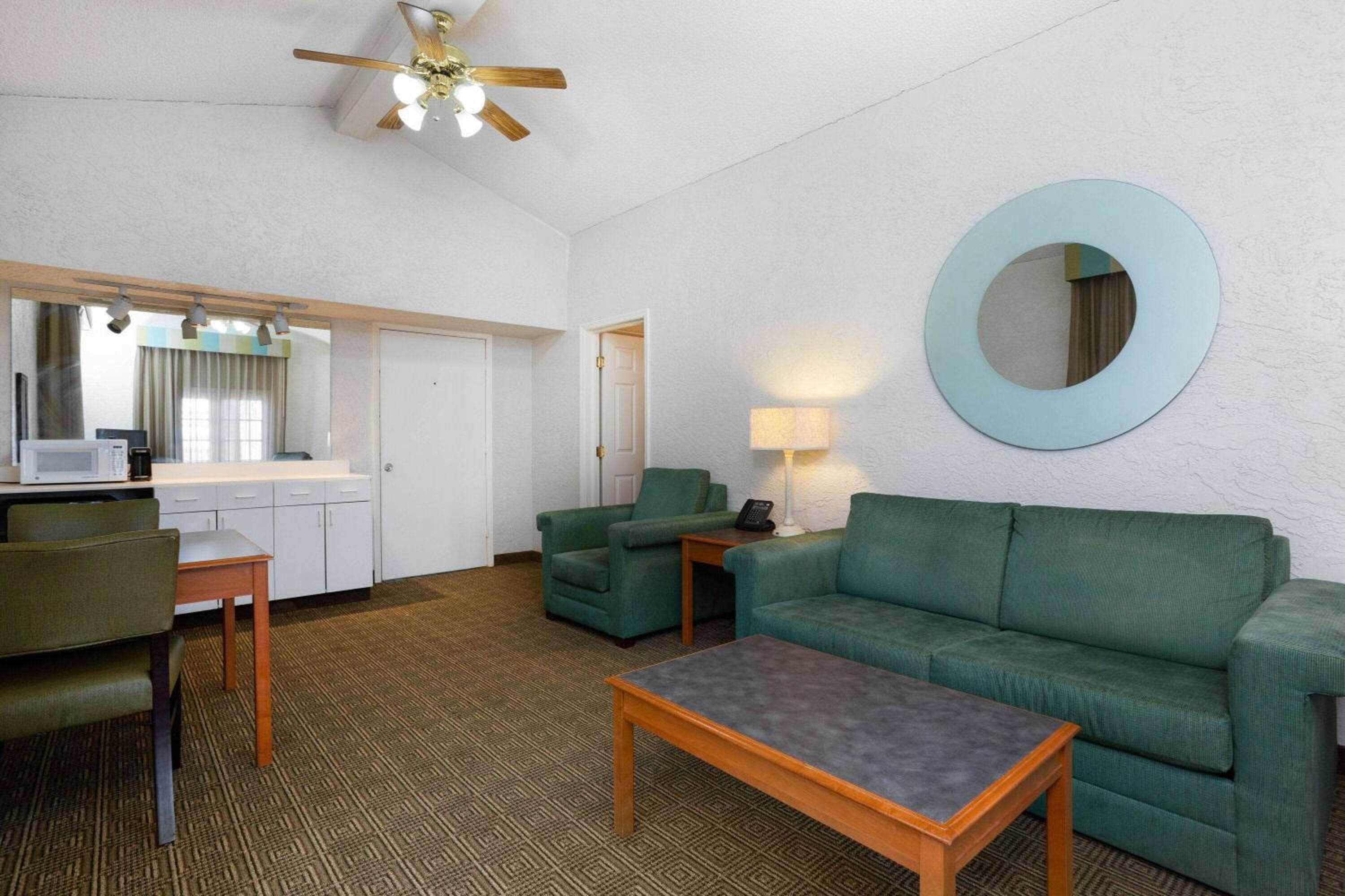 La Quinta Inn Tampa Airport Stadium Westshore