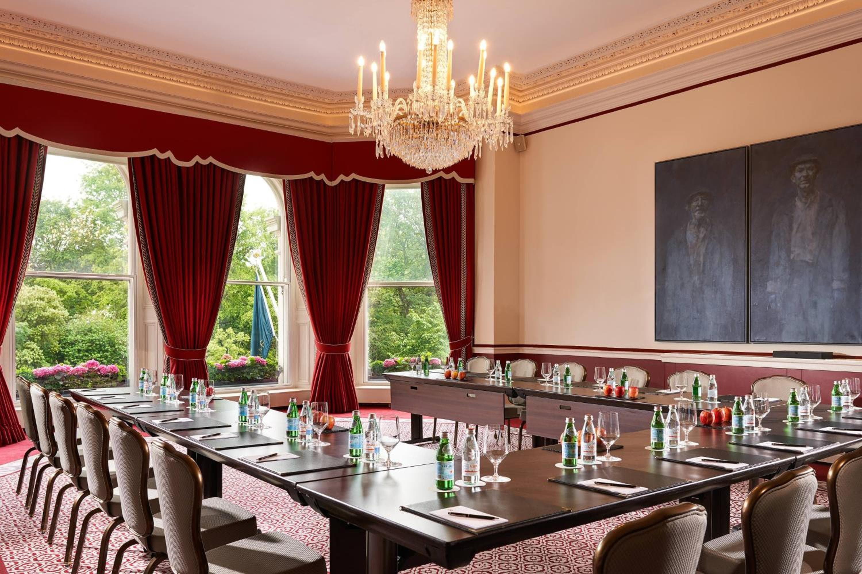 The Shelbourne, Autograph Collection