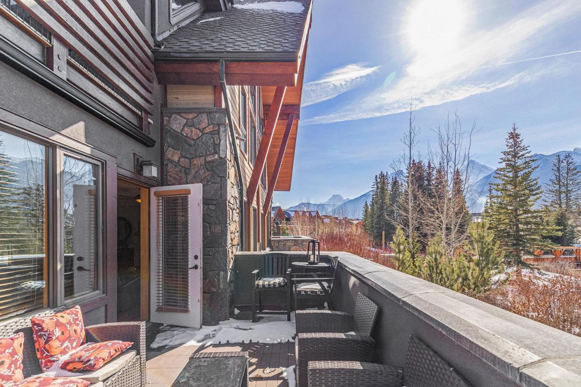 Spring Creek Condo by Canadian Rockies Vacation Rentals