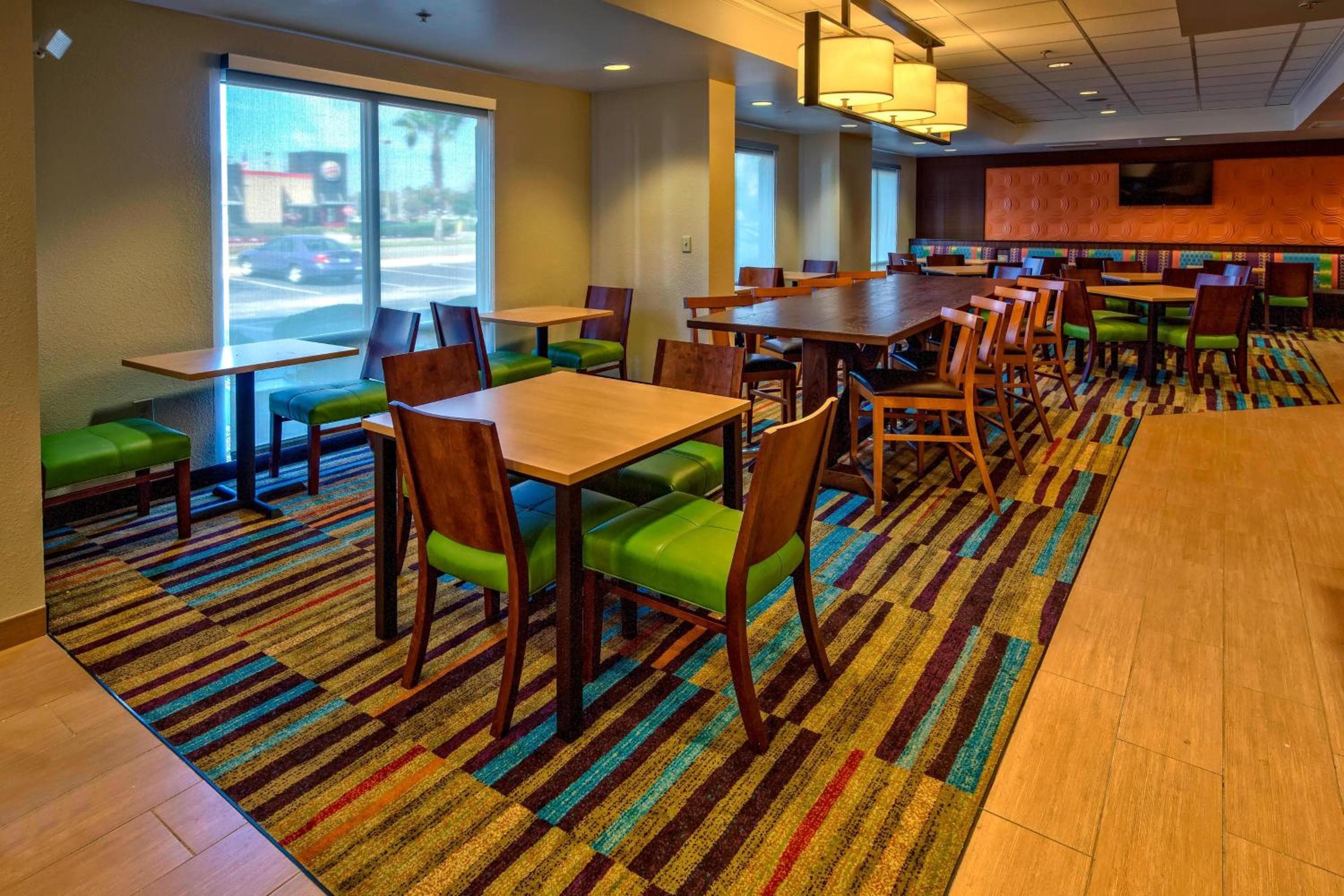Fairfield Inn and Suites by Marriott Orlando Near Universal Orlando