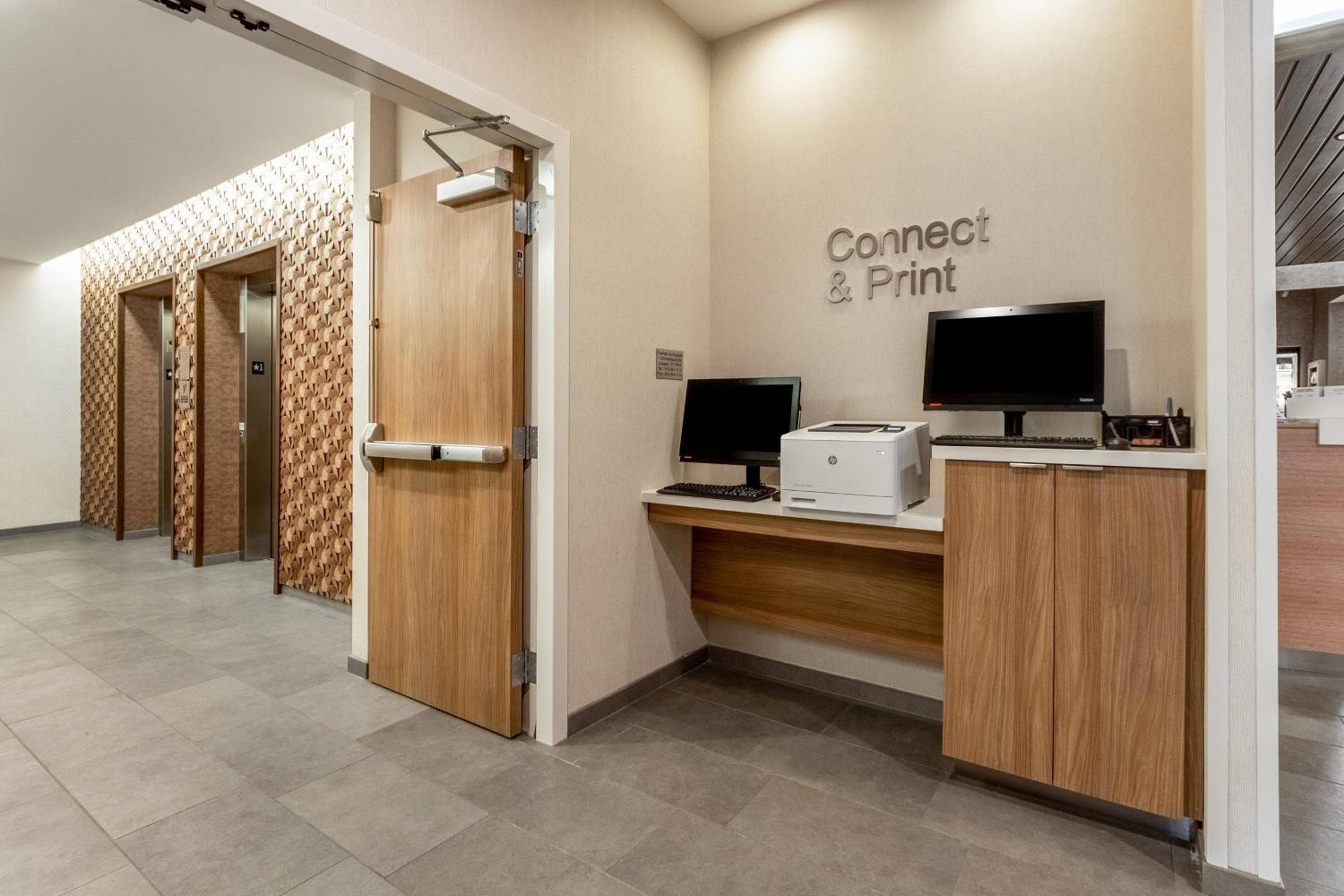 Fairfield Inn & Suites by Marriott Dallas DFW Airport North Coppell Grapevine