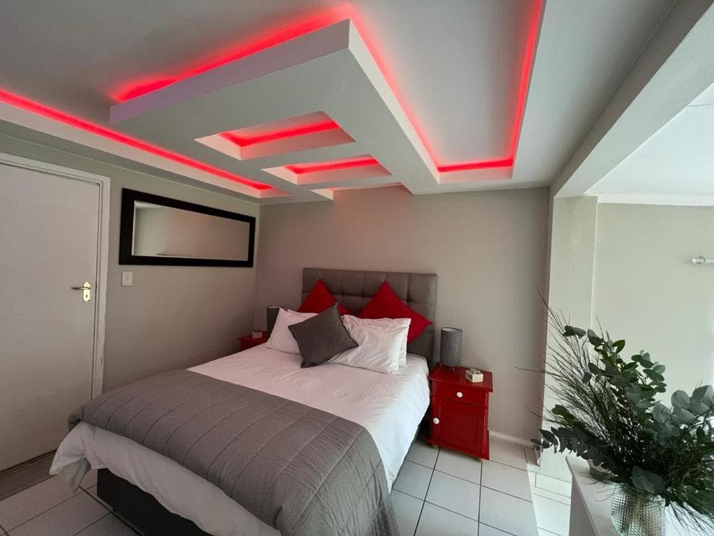 Footprints Self Catering Indoor Heated Pool and Fireplaces