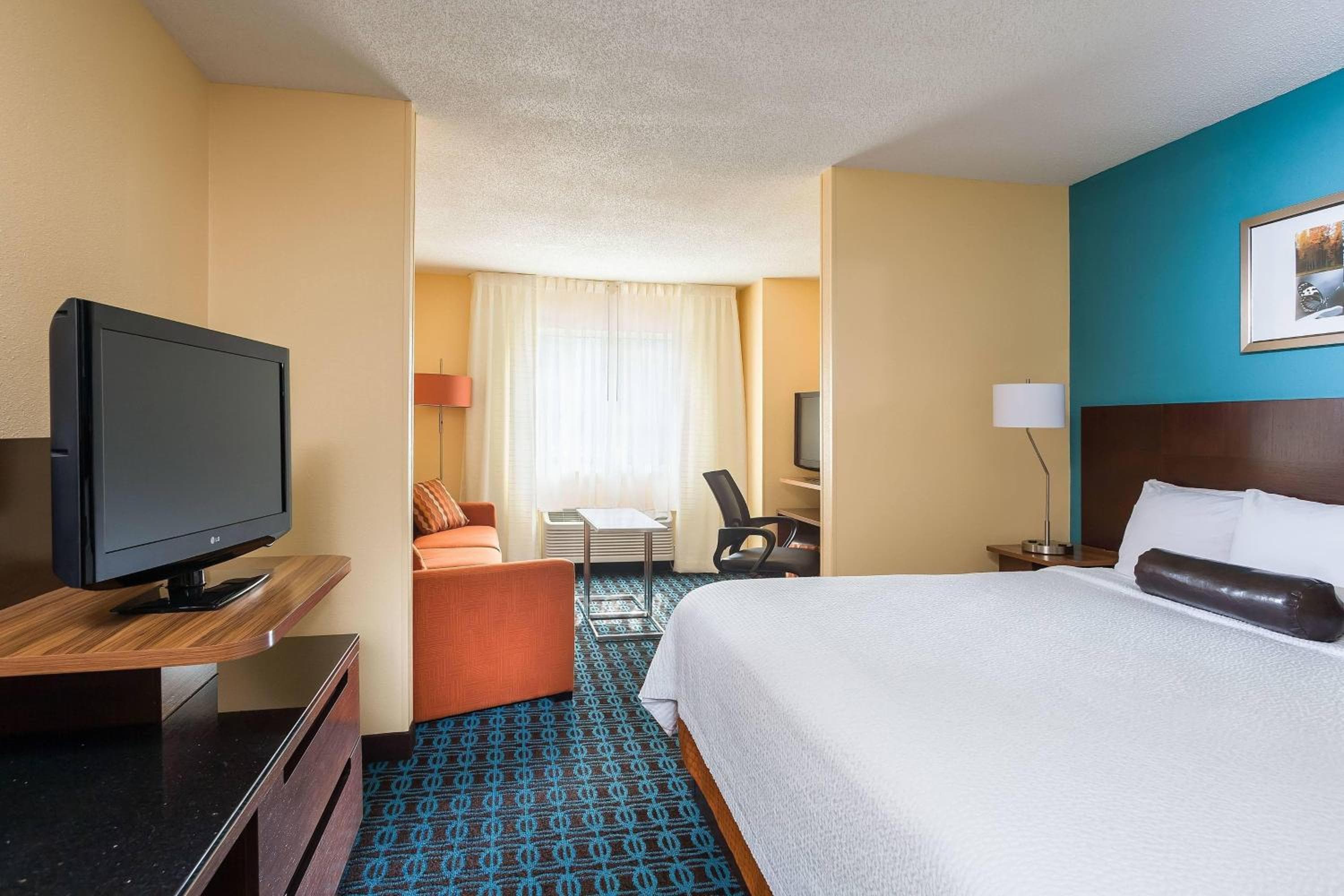 Fairfield by Marriott Inn & Suites Grand Rapids Airport