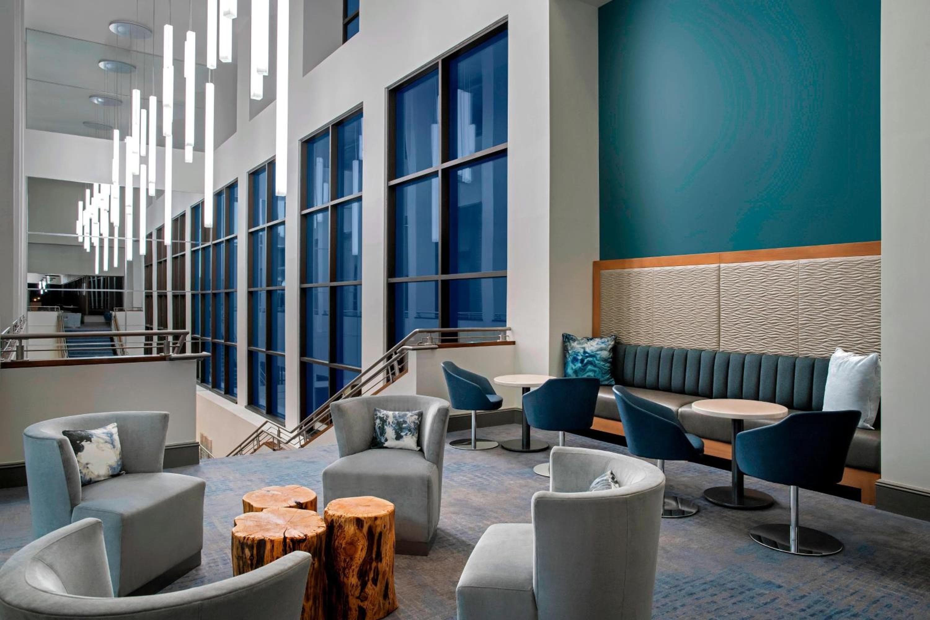 Delta Hotels by Marriott Richmond Downtown