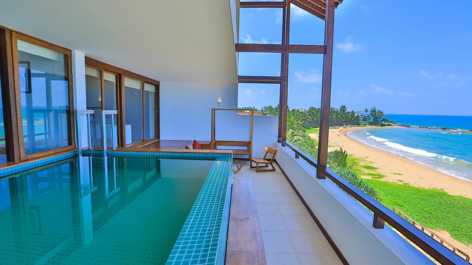 Pandanus Beach Resort & Spa