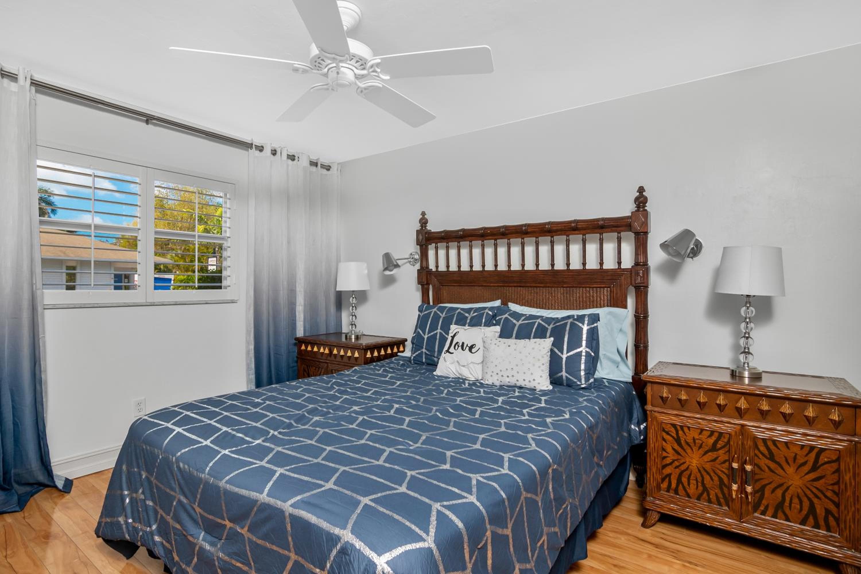Downtown Starfish 807