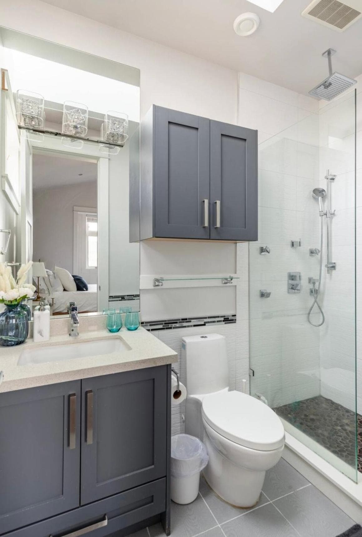 Vancouver West Cozy Retreat by Host Launch