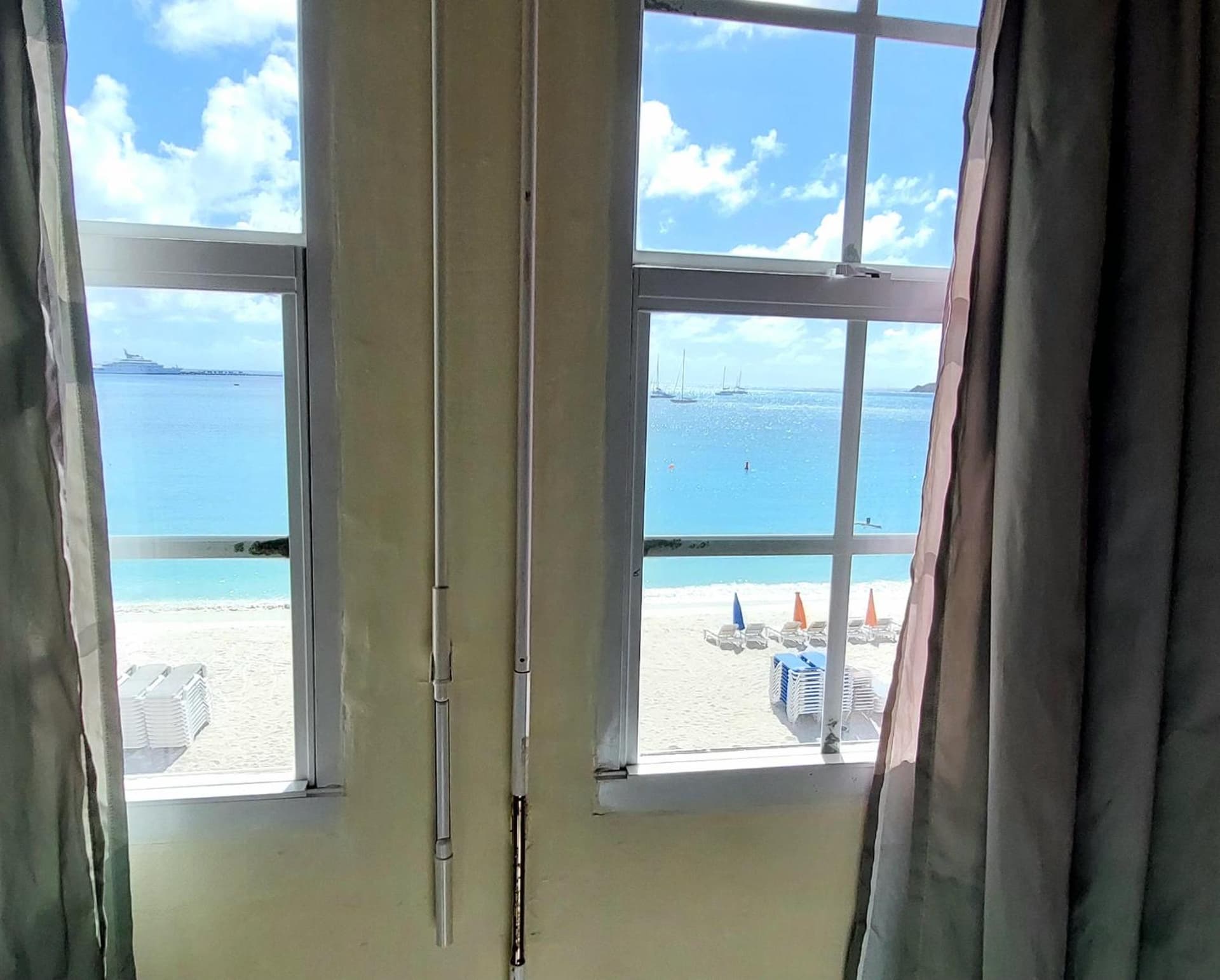 Seaview Beach Hotel