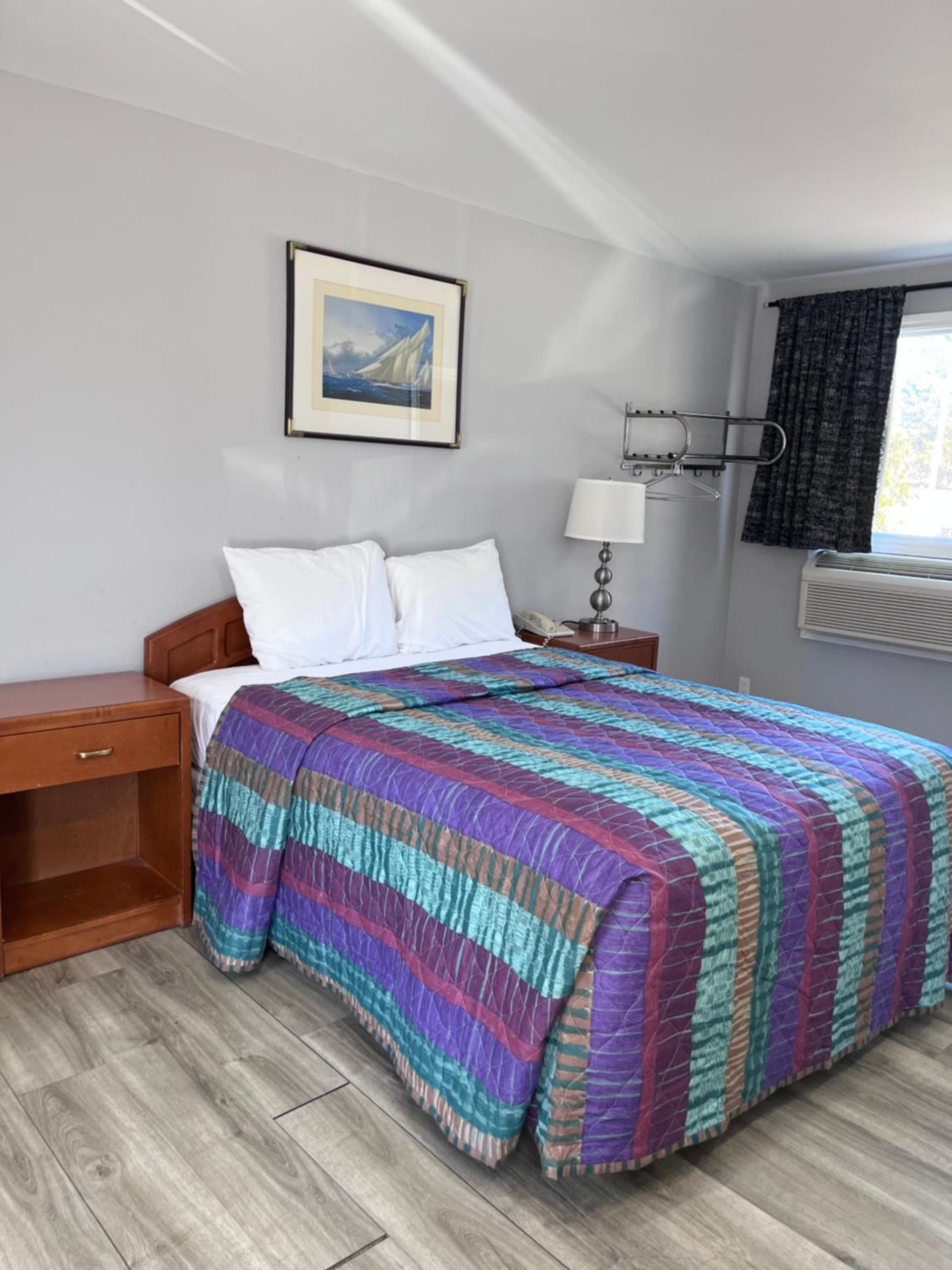 Knights Inn - Park Villa Motel, Midland