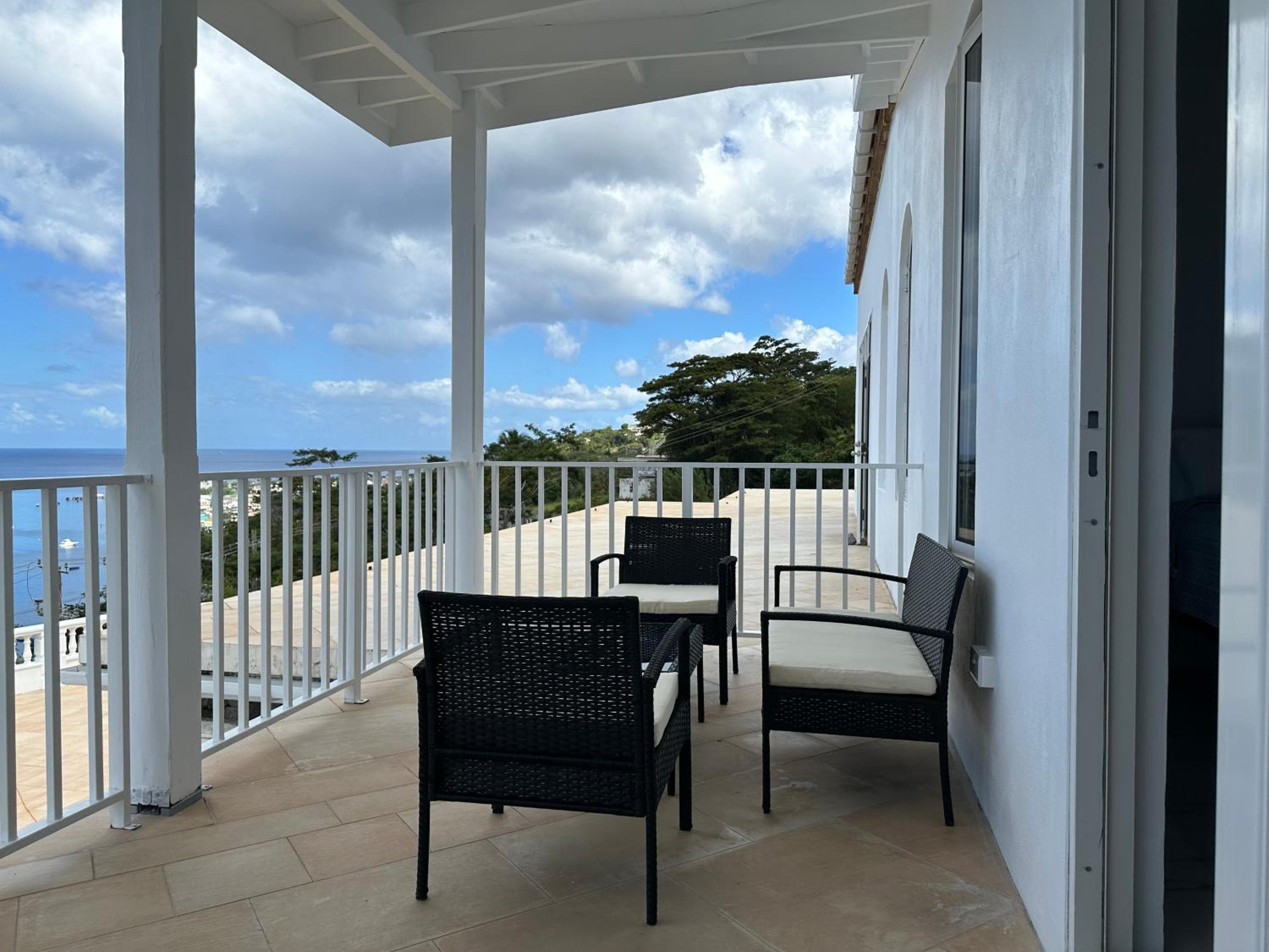 El Dorado Guest Suites & Car Rental