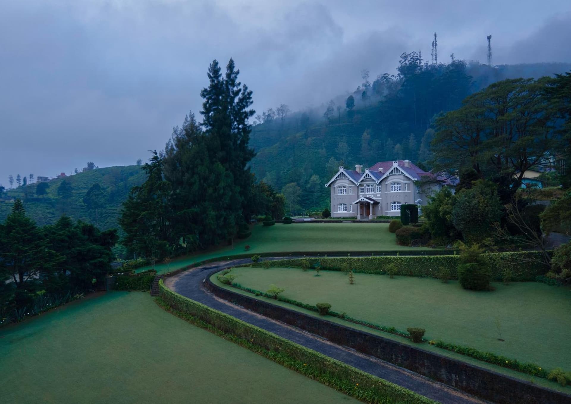 The Bellwood Manor
