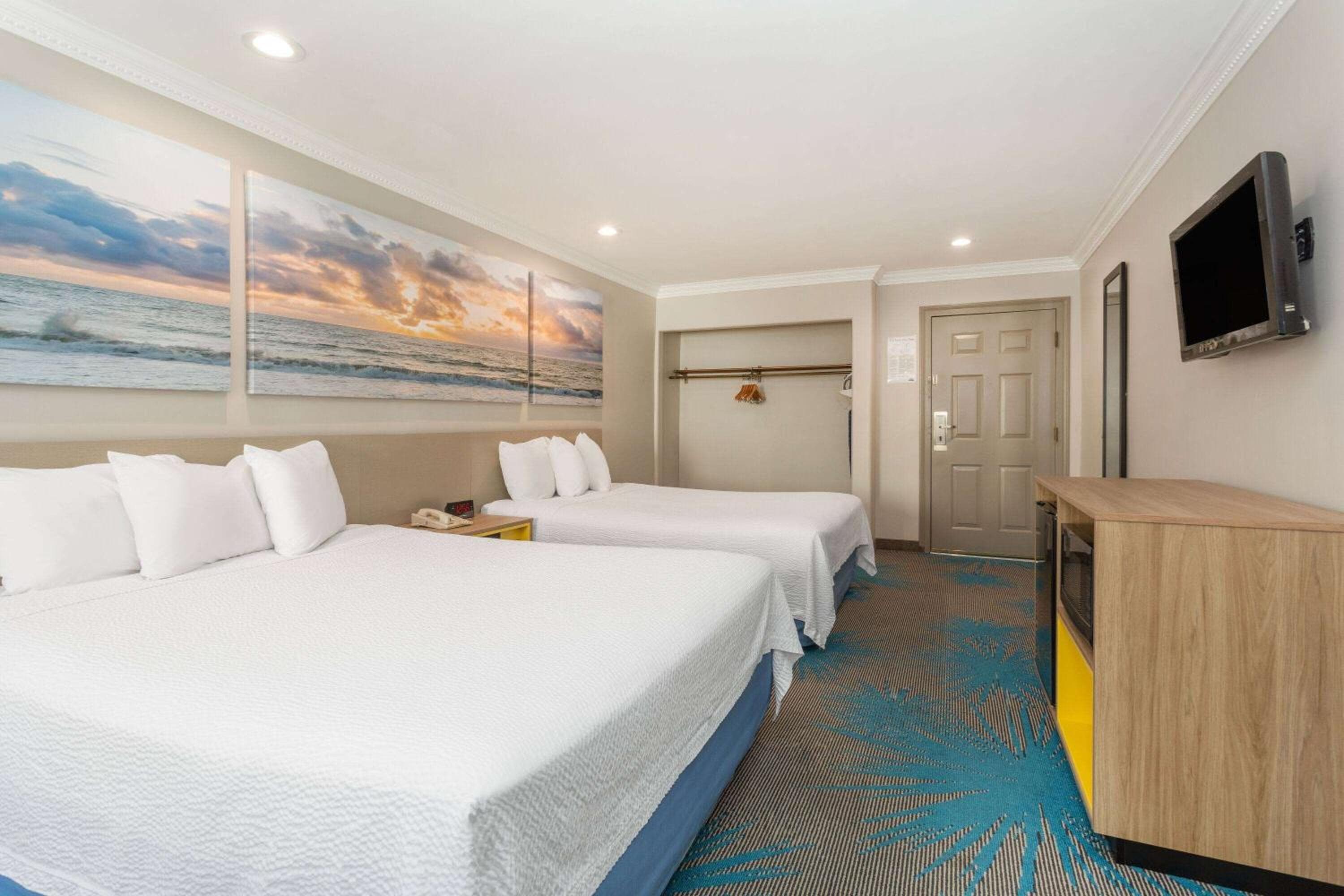 Days Inn by Wyndham Santa Monica