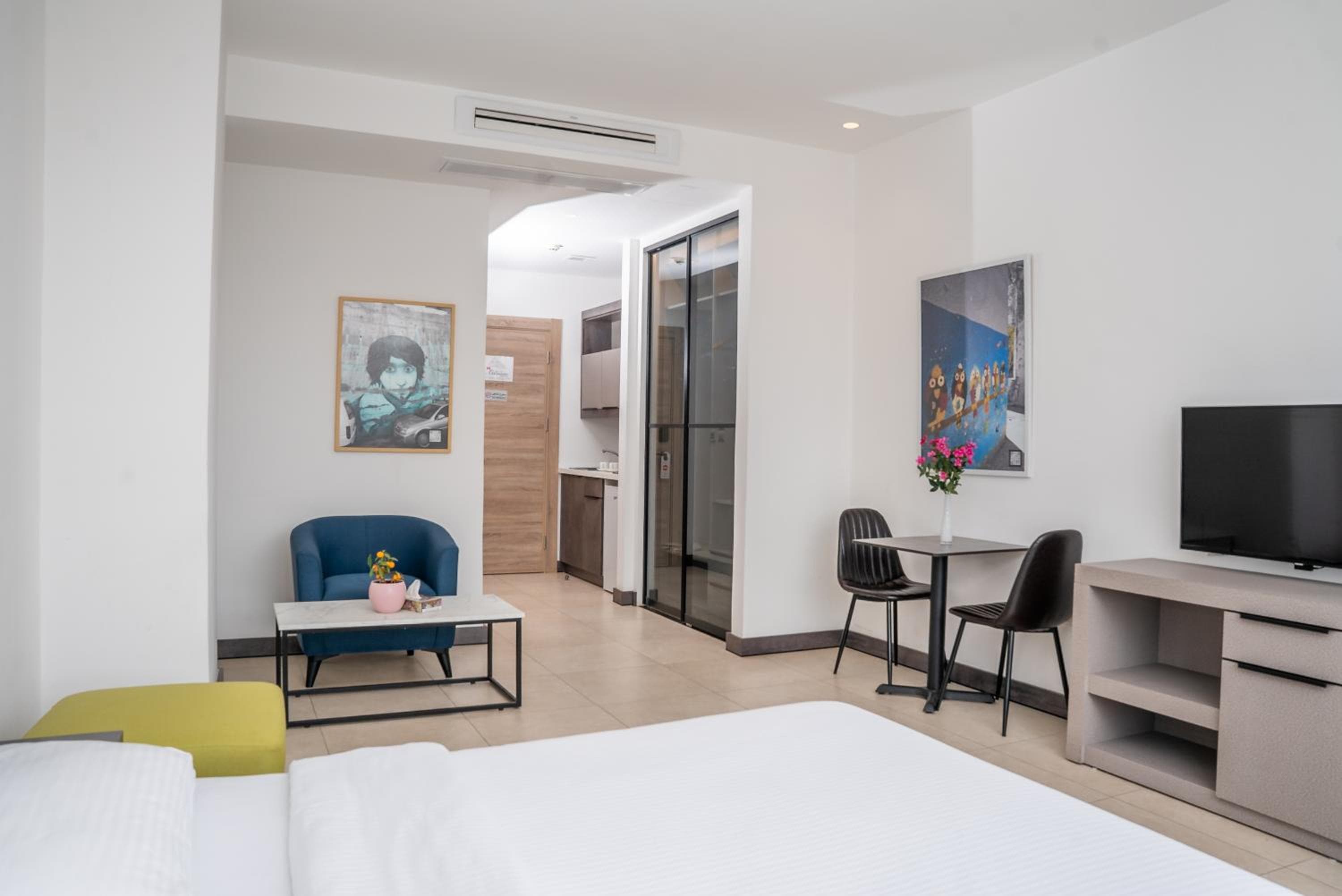 hotel room
