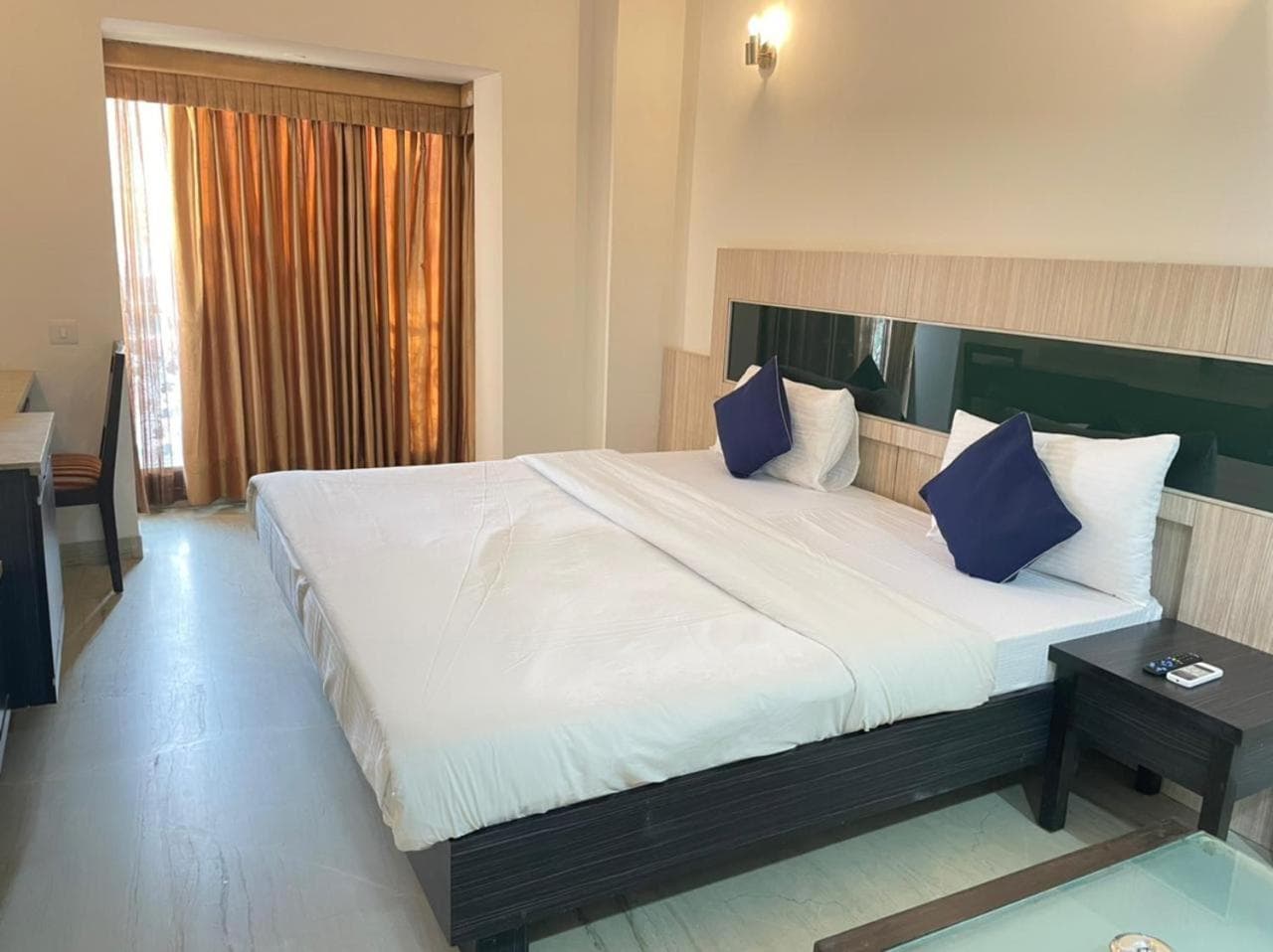 BedChambers Serviced Apartments, Sector 40