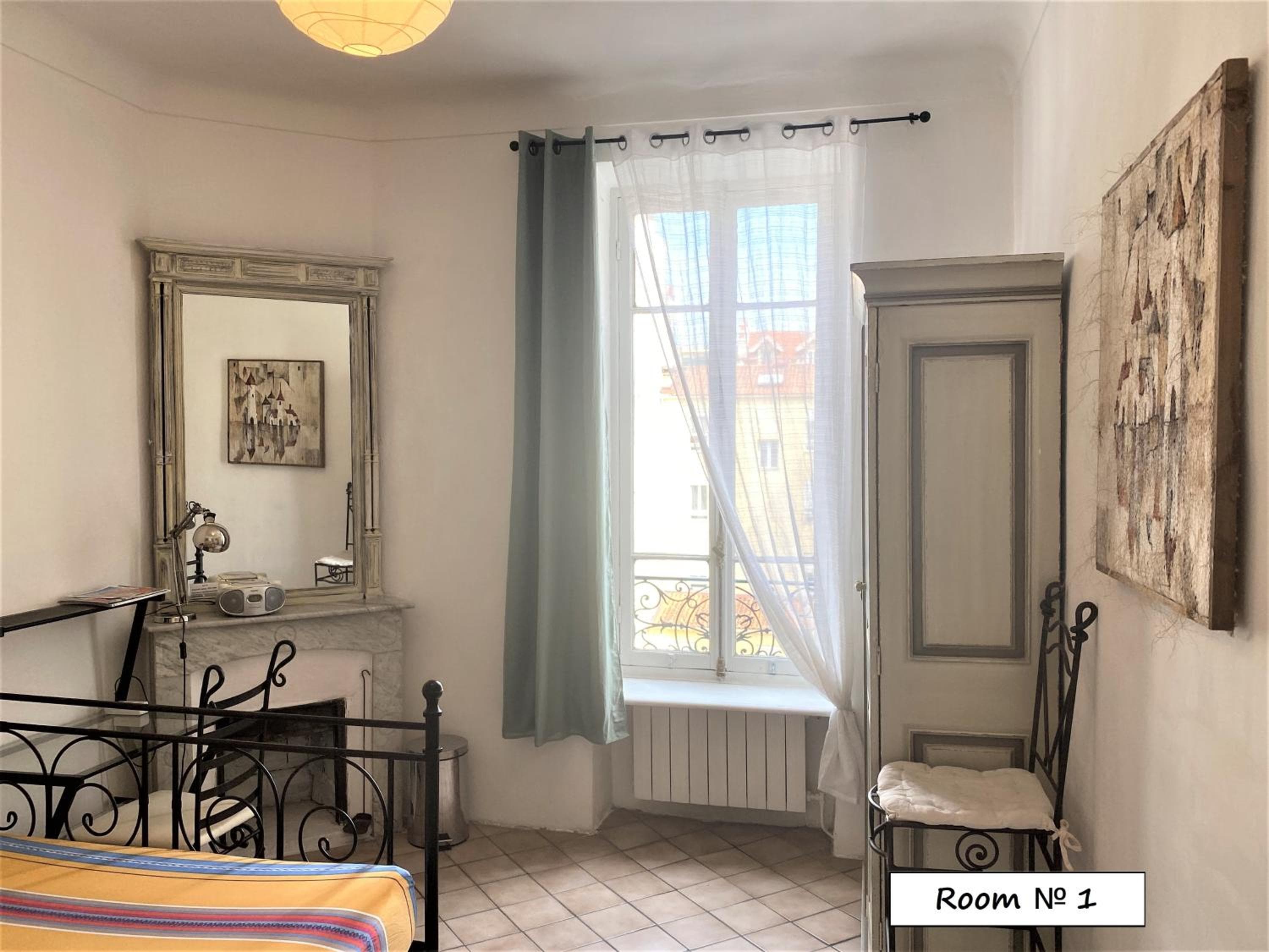 Nice Center Room