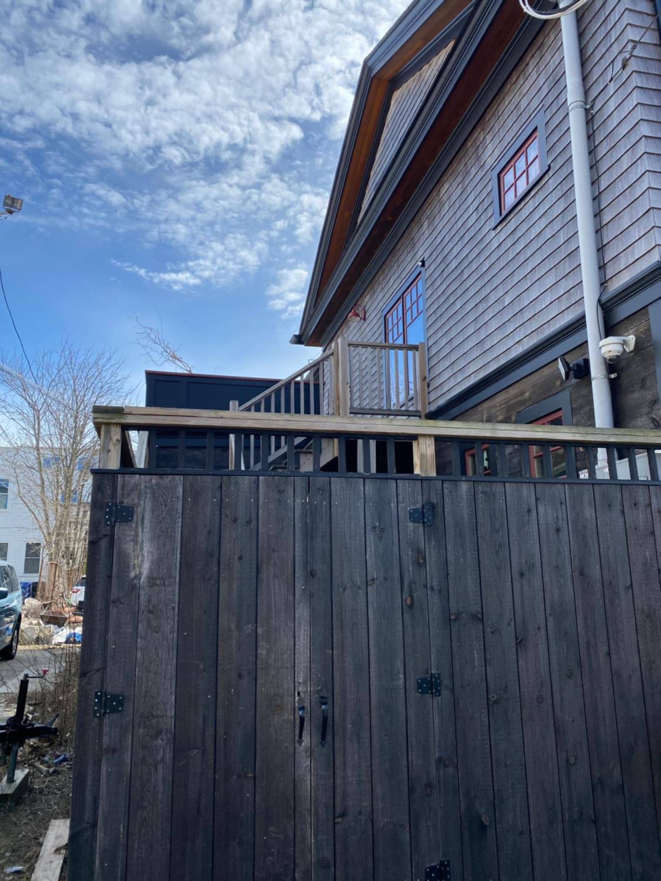 Magical Post and Beam Loft Downtown Newport!