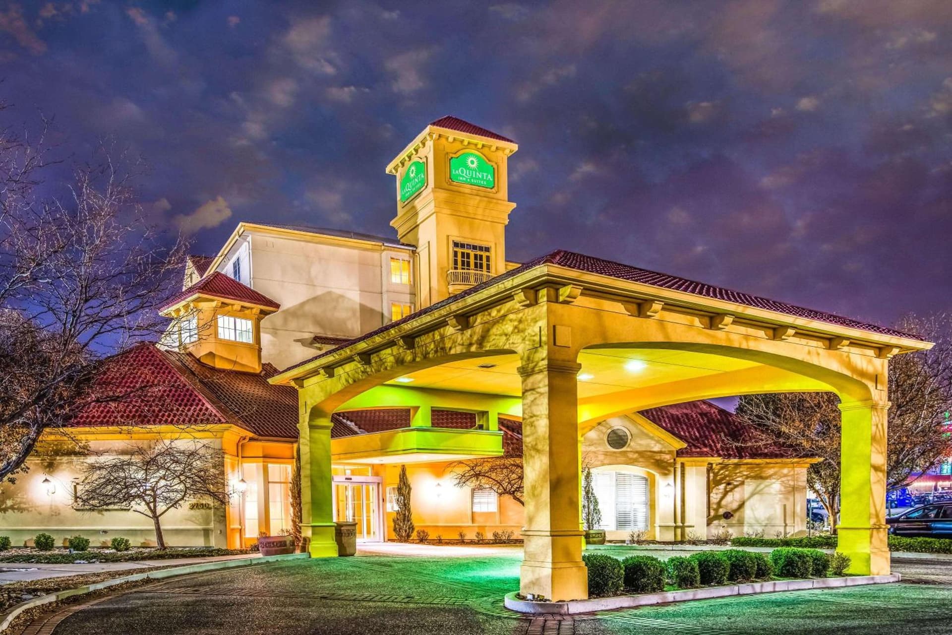 La Quinta Inn & Suites by Wyndham Colorado Springs South AP
