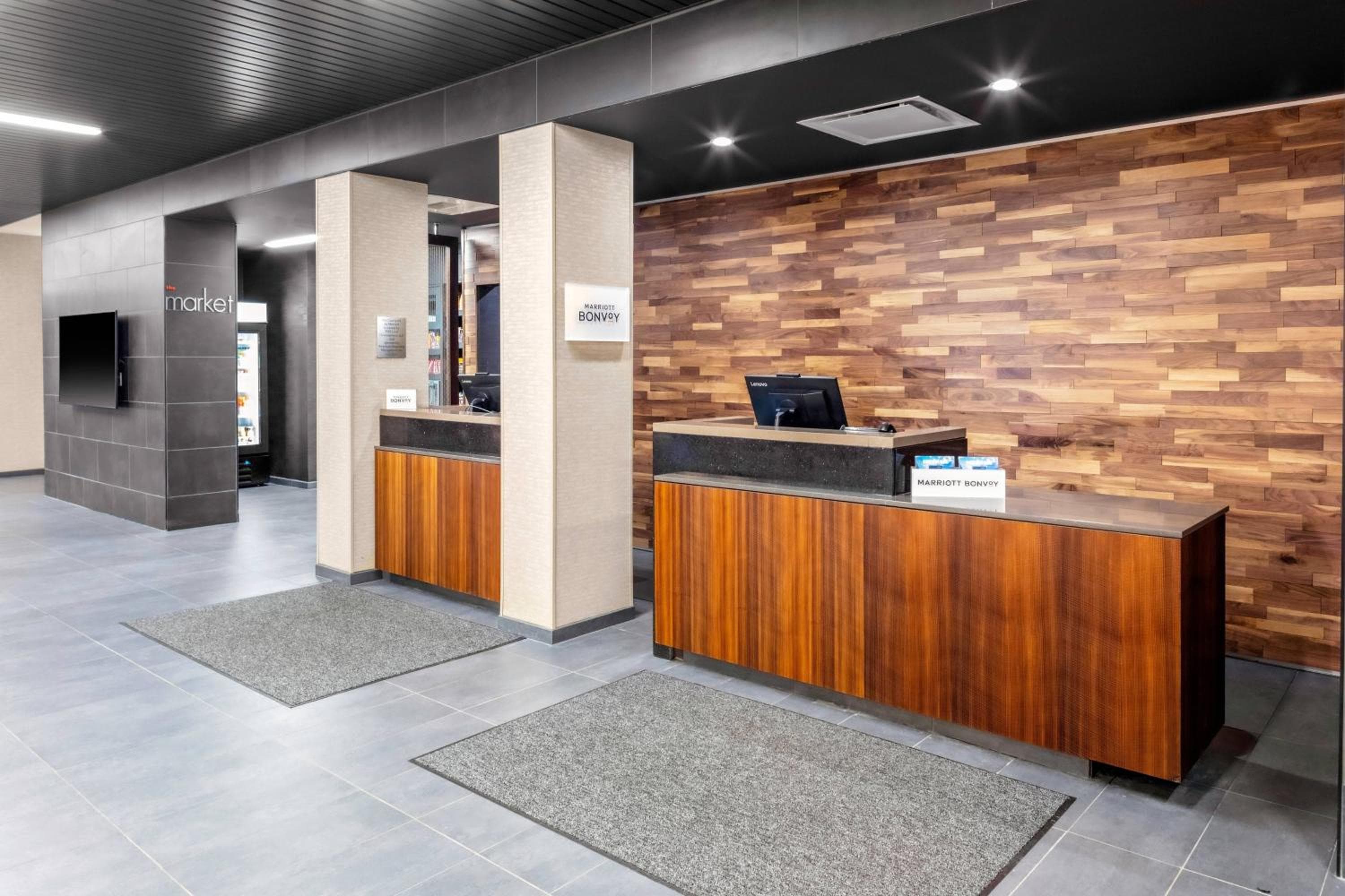 Courtyard by Marriott East Lansing Okemos