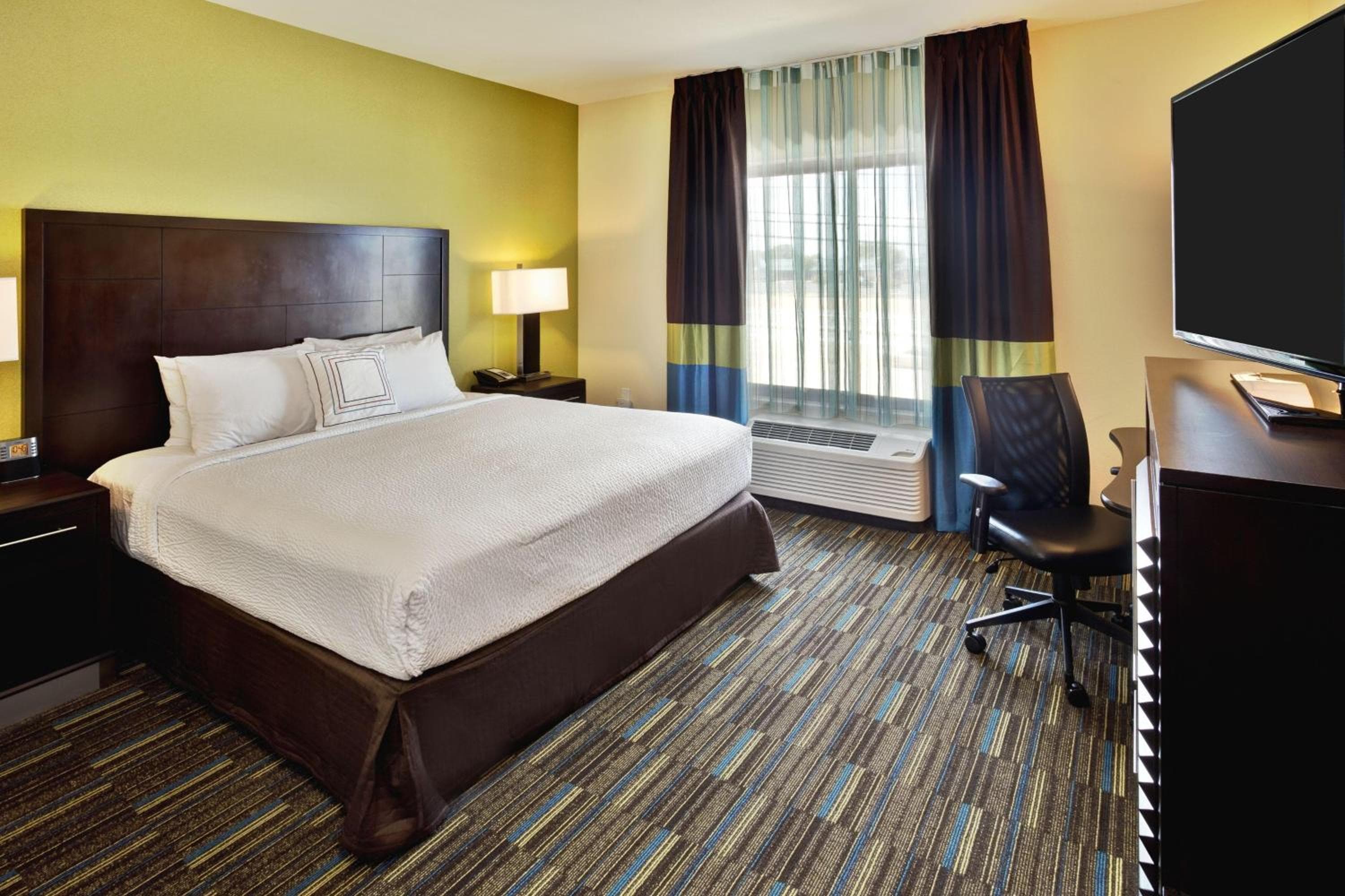 Fairfield Inn and Suites by Marriott Austin Northwest/Research Blvd