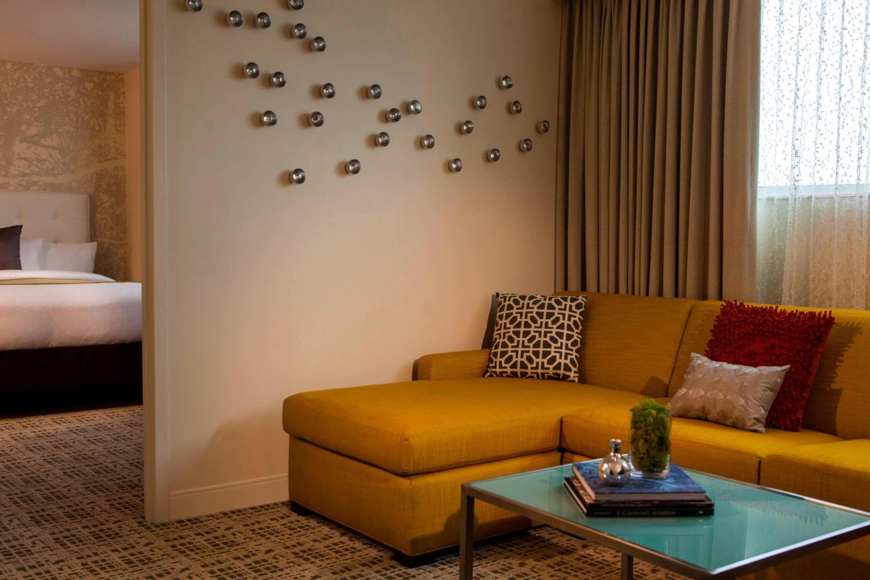 Renaissance Baton Rouge Hotel
