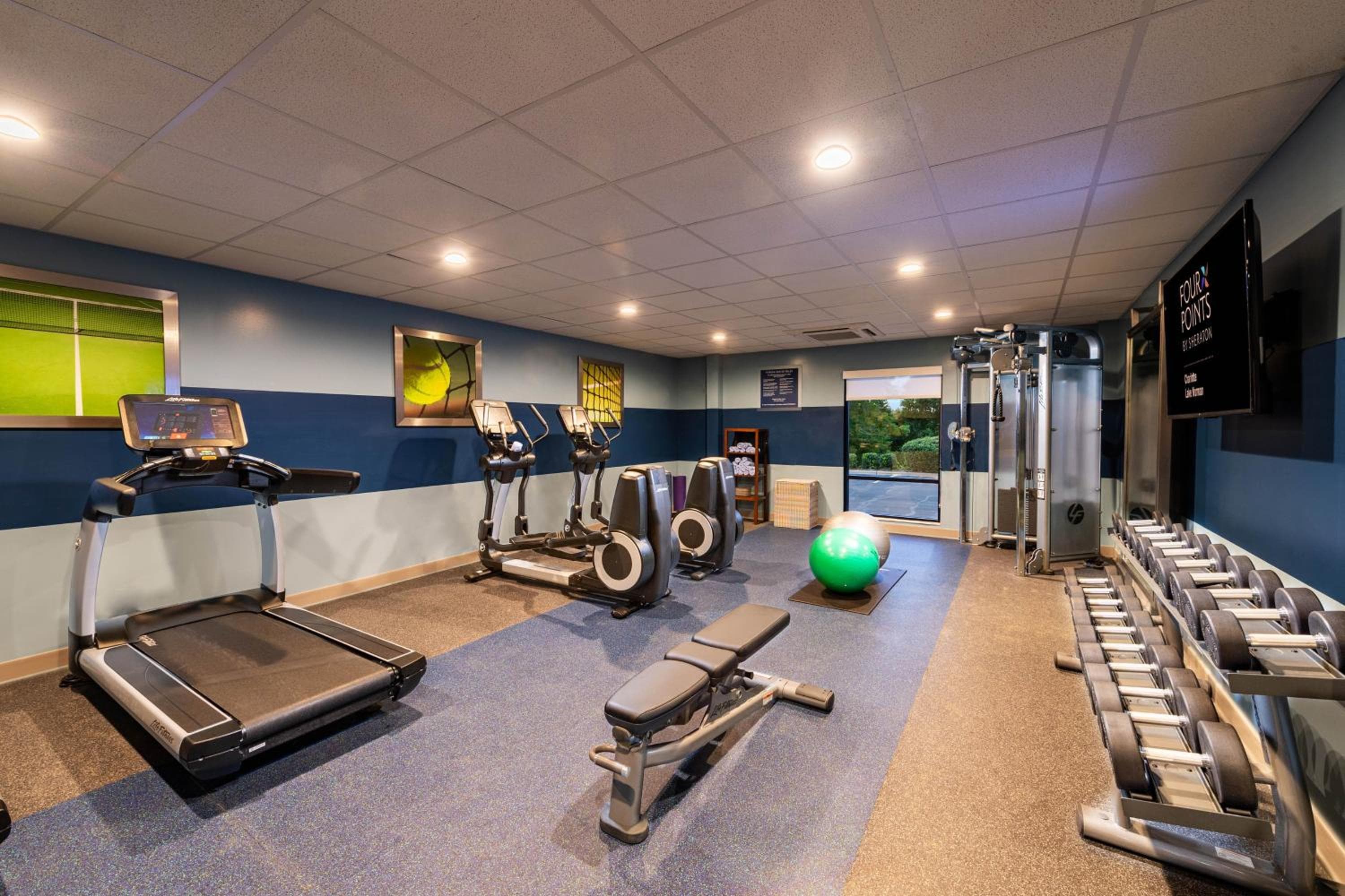 Four Points by Sheraton Charlotte - Lake Norman