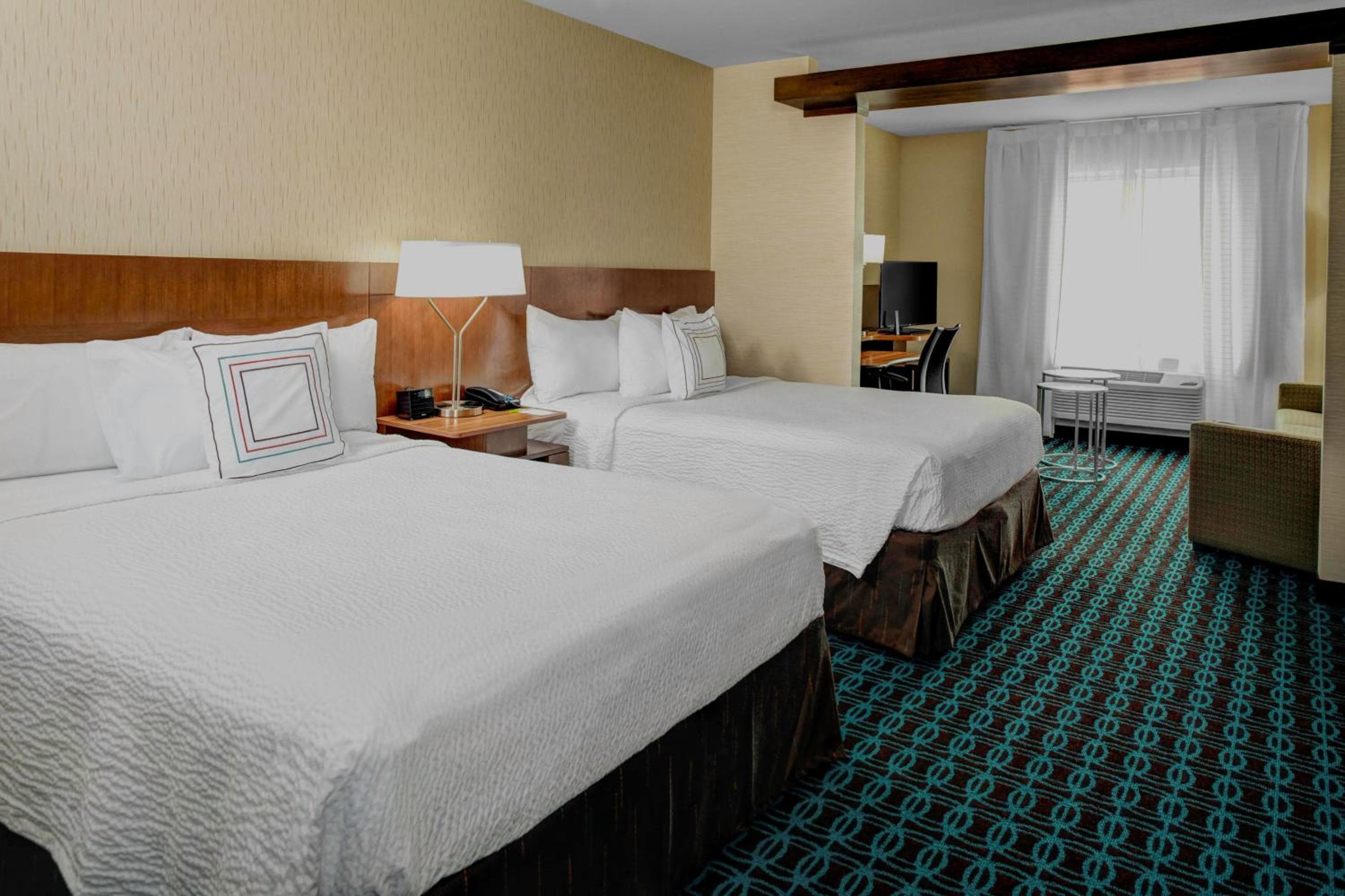 Fairfield Inn & Suites by Marriott Lansing at Eastwood