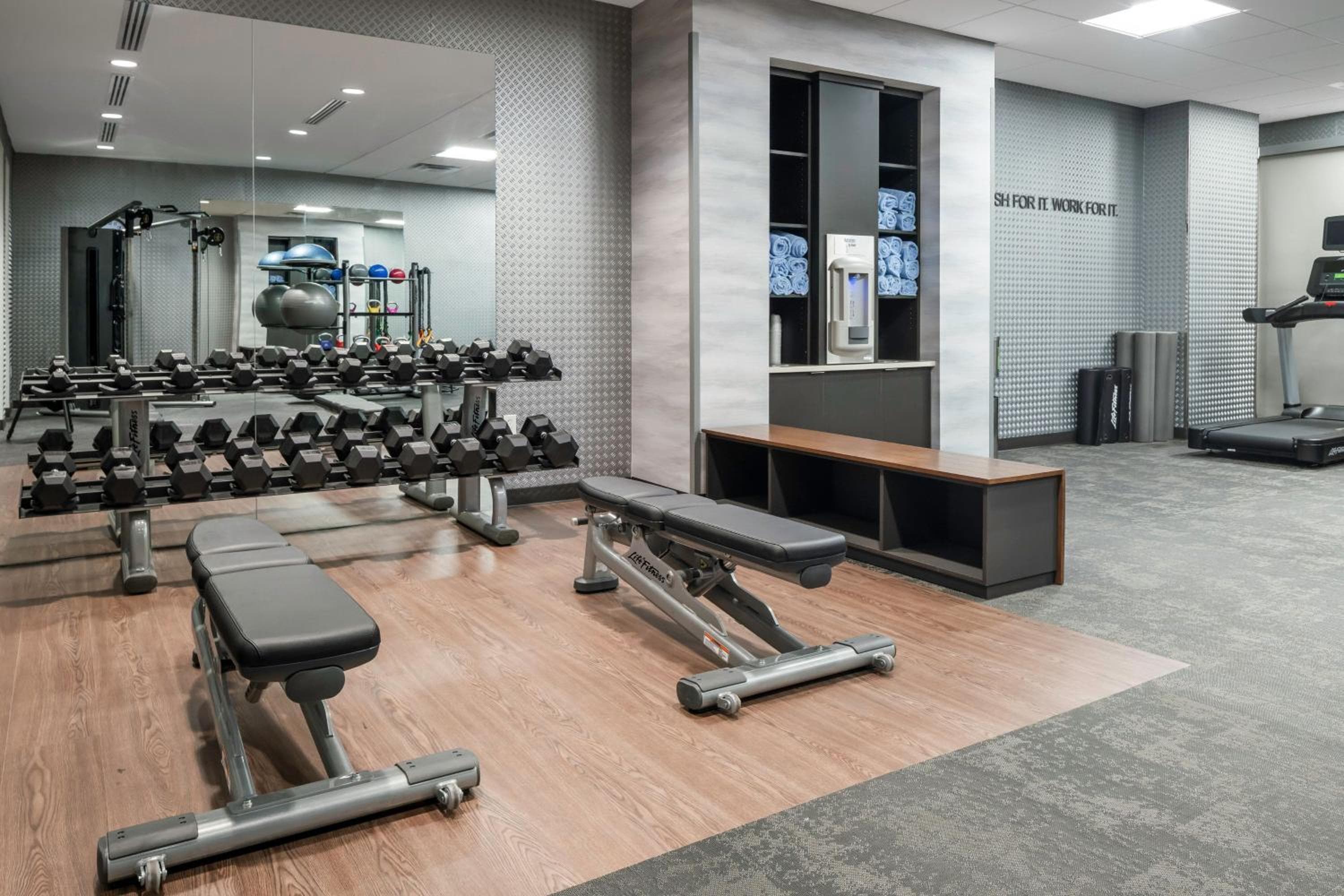 Fairfield by Marriott Inn & Suites Kansas City North, Gladstone