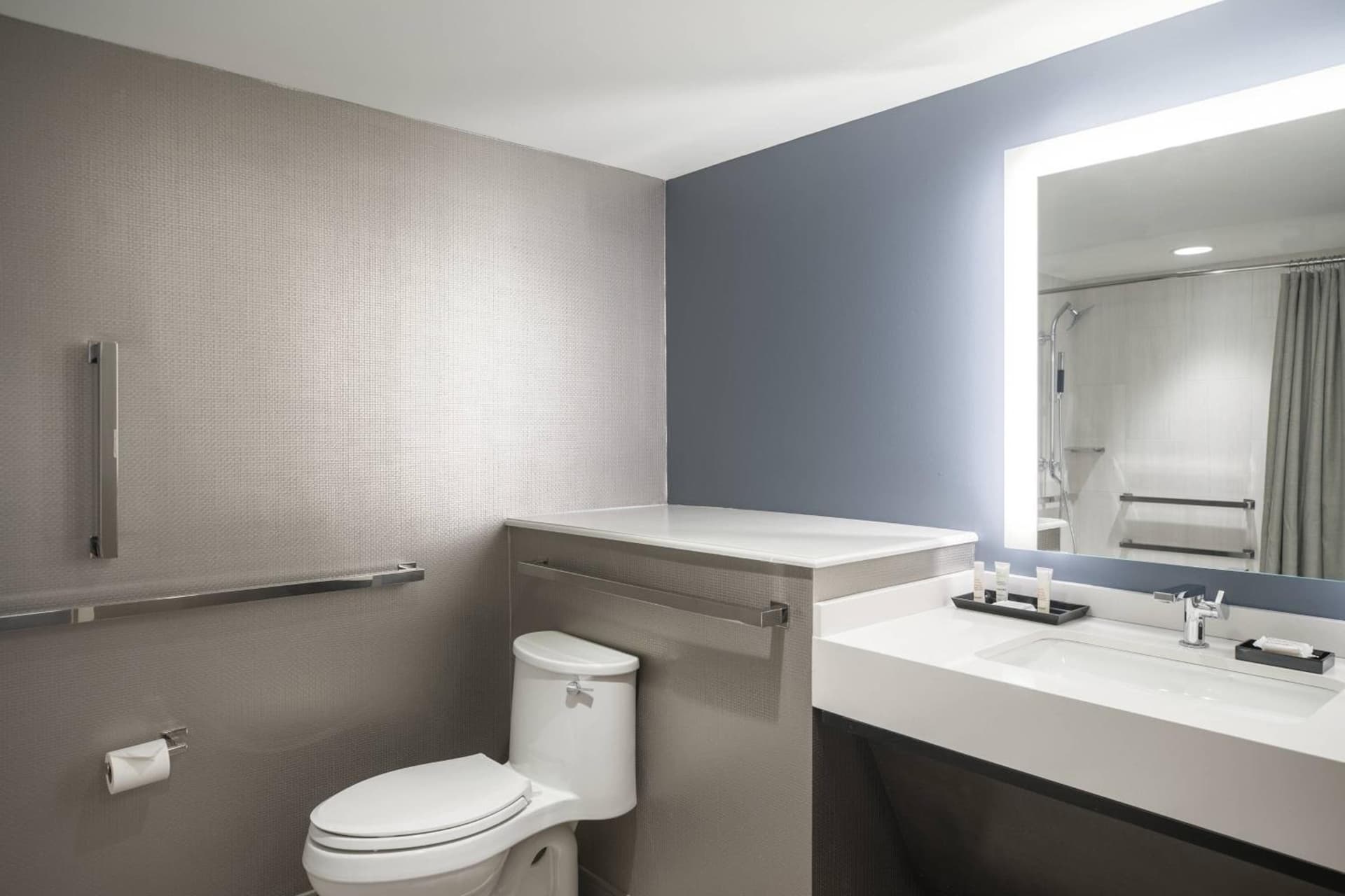 AC Hotel by Marriott Arlington National Landing