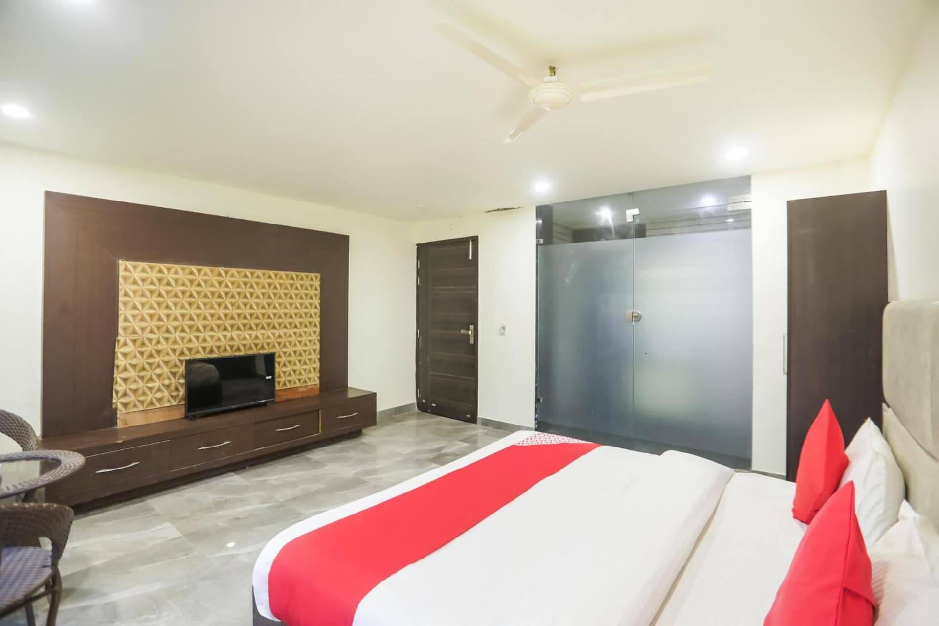 Hotel O Krishna