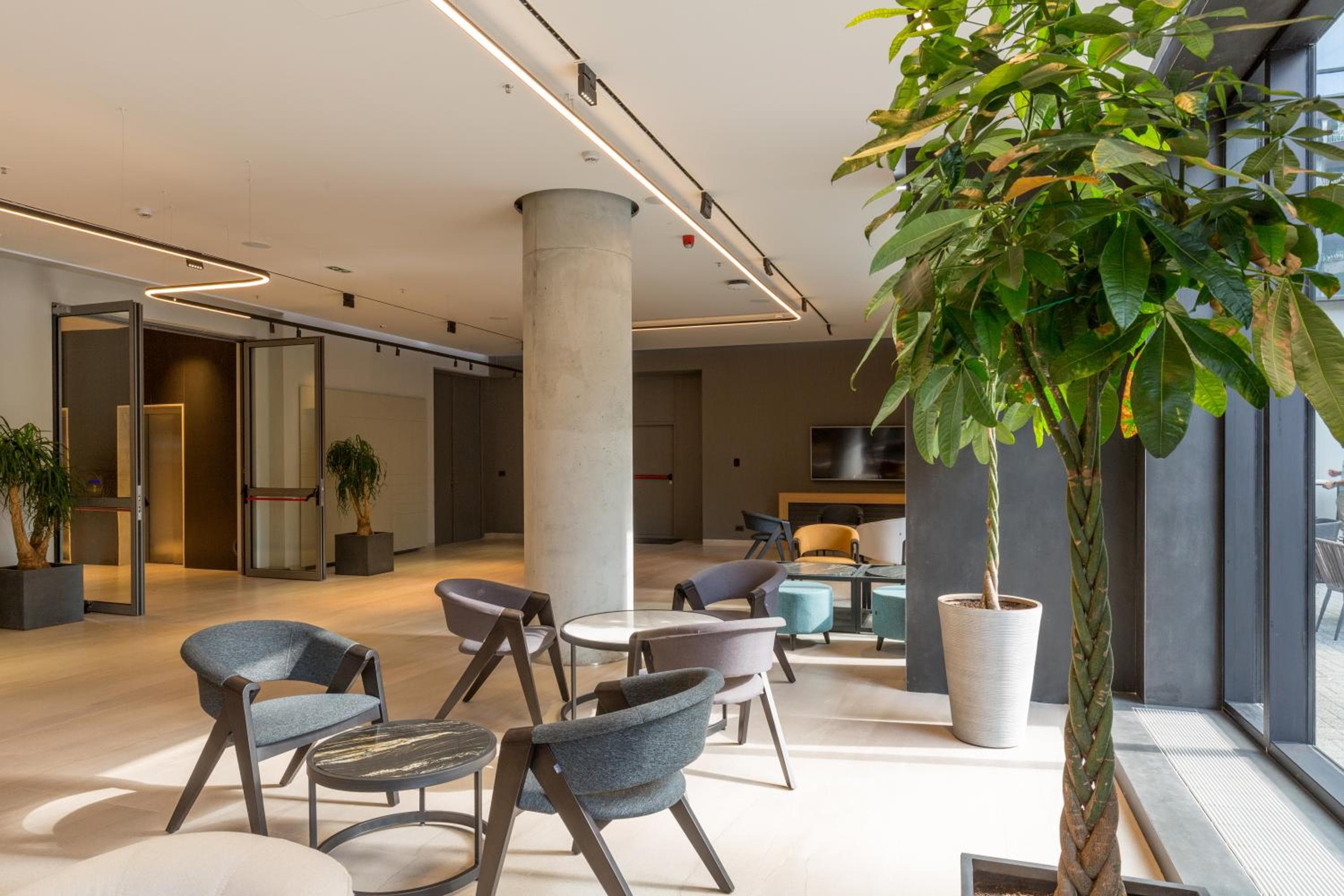 Hotel Mona Plaza