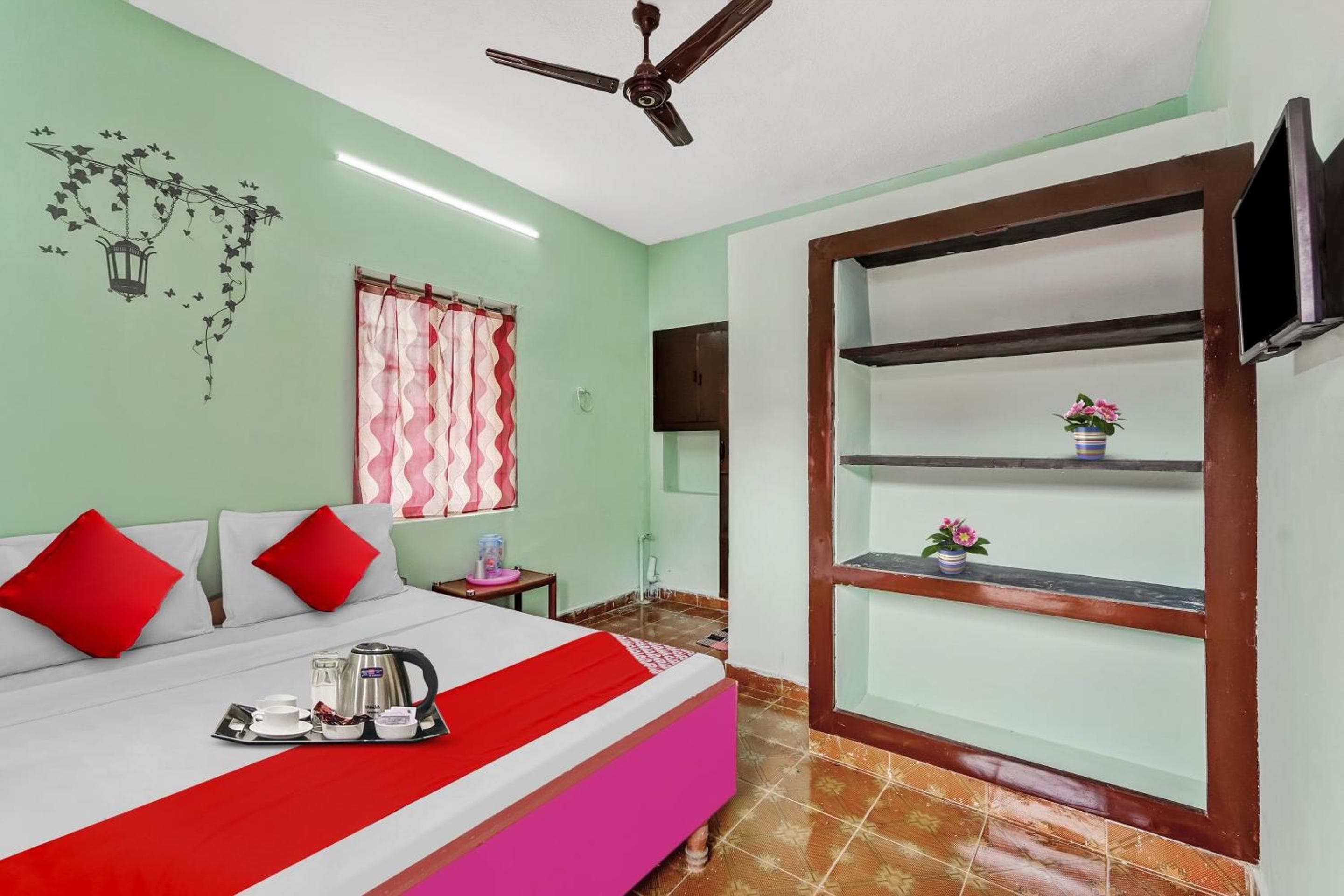 Super Hotel O Arunachala Guest House Near PVR SPI Palazzo Chennai