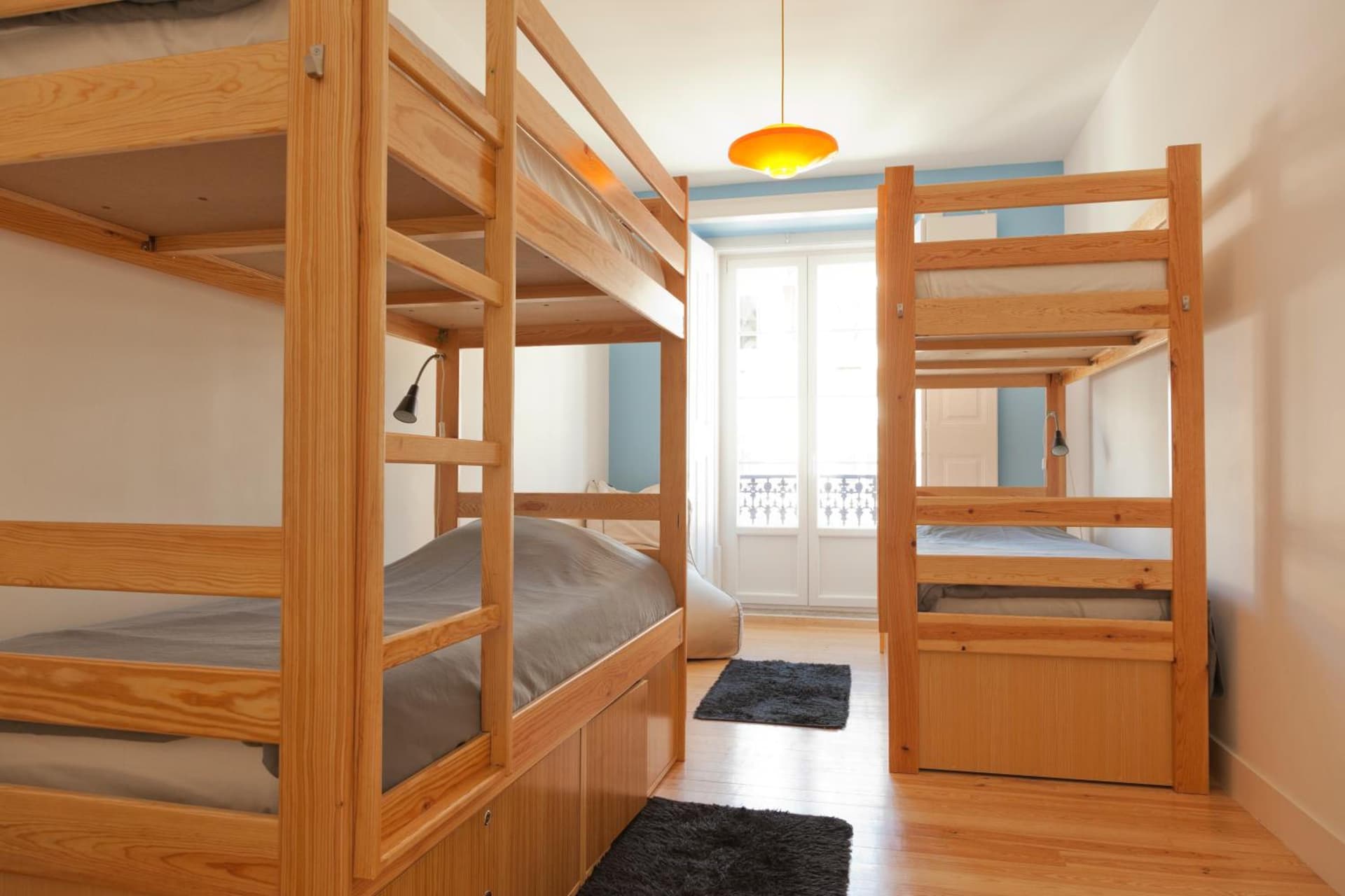Lisbon Lounge Hostel