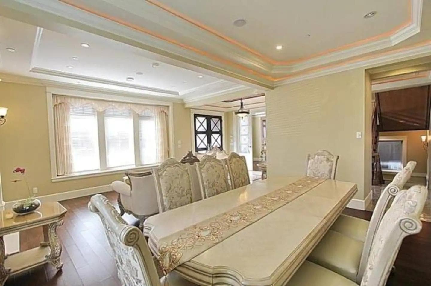 Mike's Luxury House