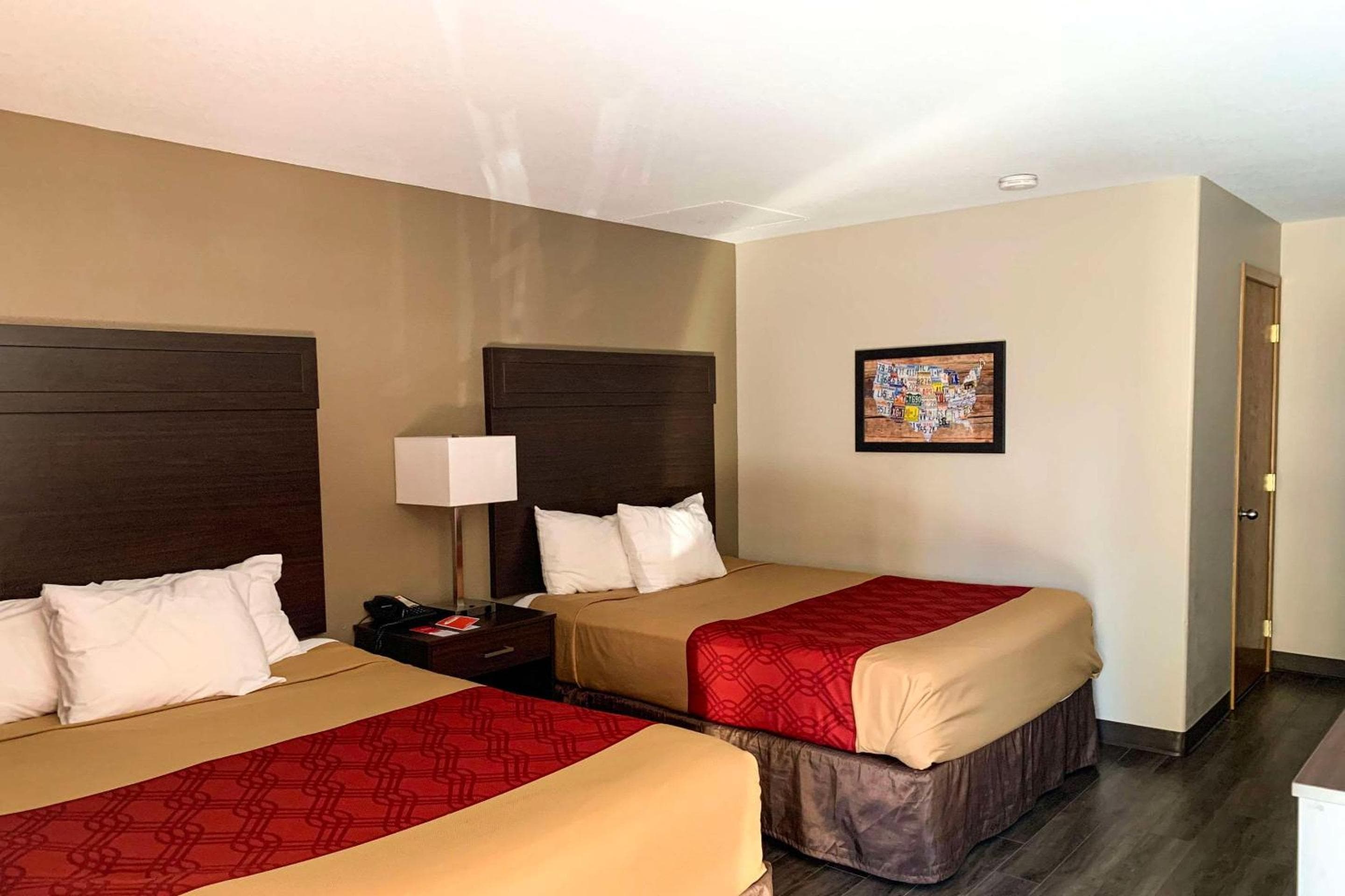 Econo Lodge Portland Downtown