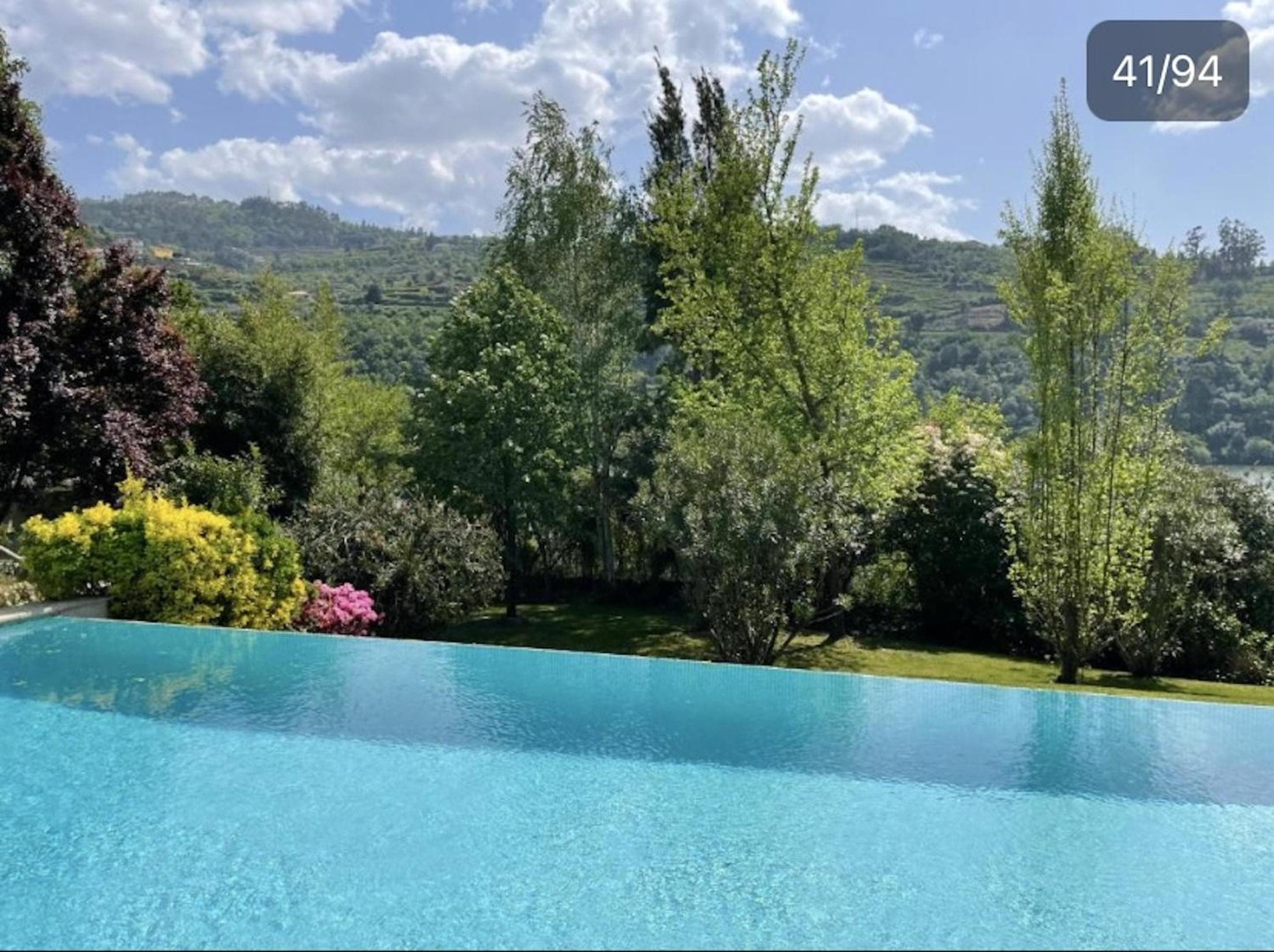Welcoming House in Santa Cruz do Douro with Shared Poola